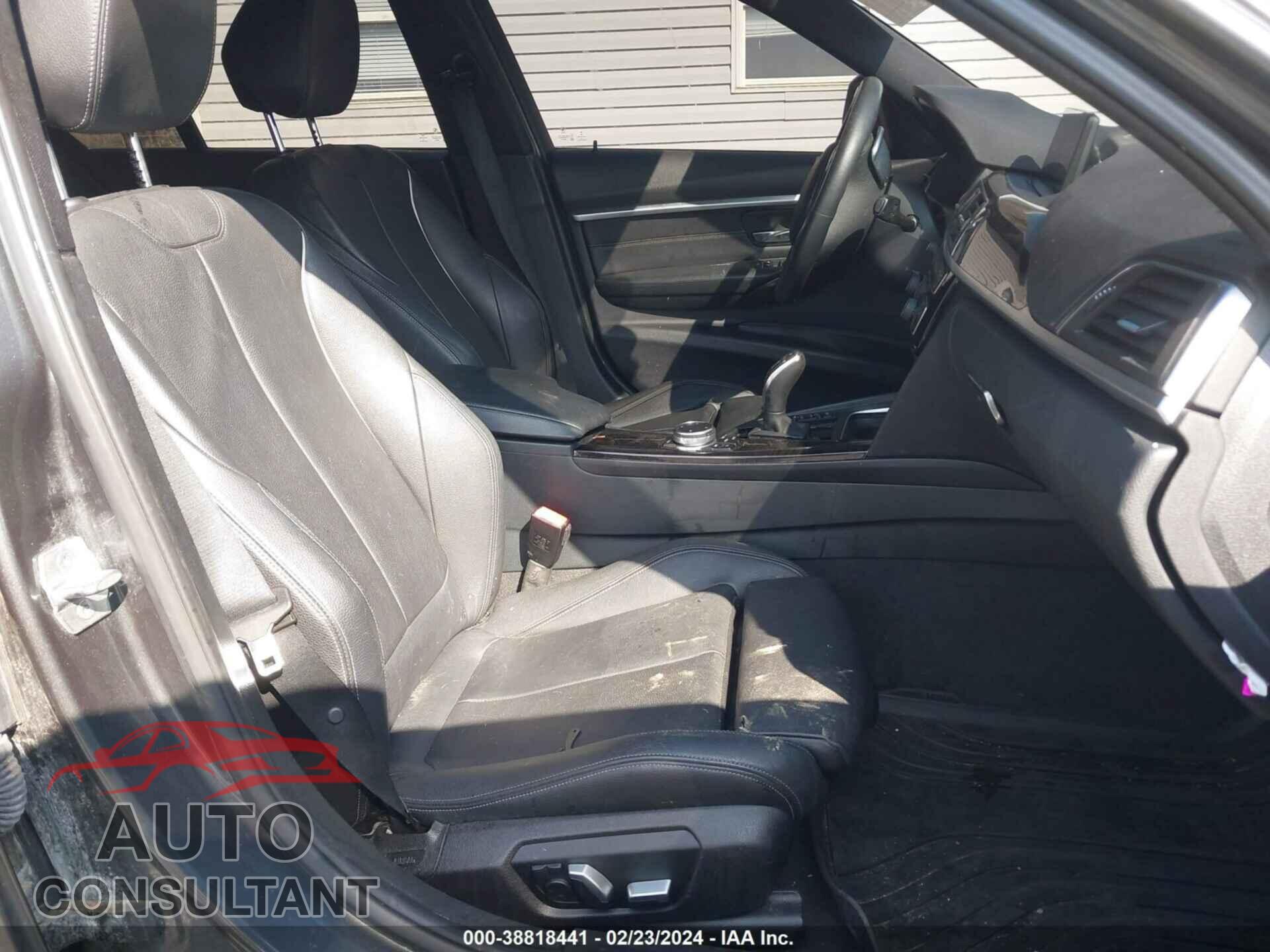 BMW 328I 2016 - WBA8E3G59GNT80912