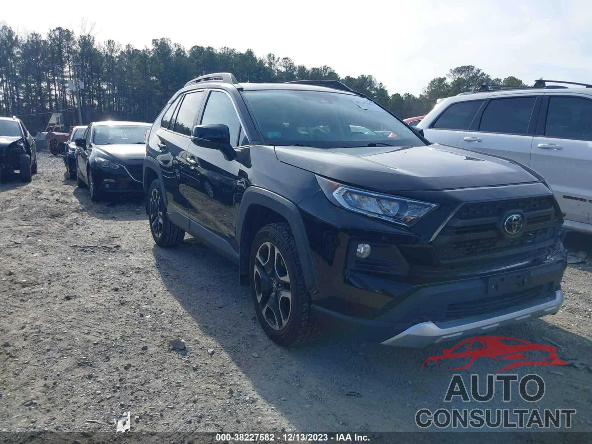 TOYOTA RAV4 2019 - 2T3J1RFV0KW007070