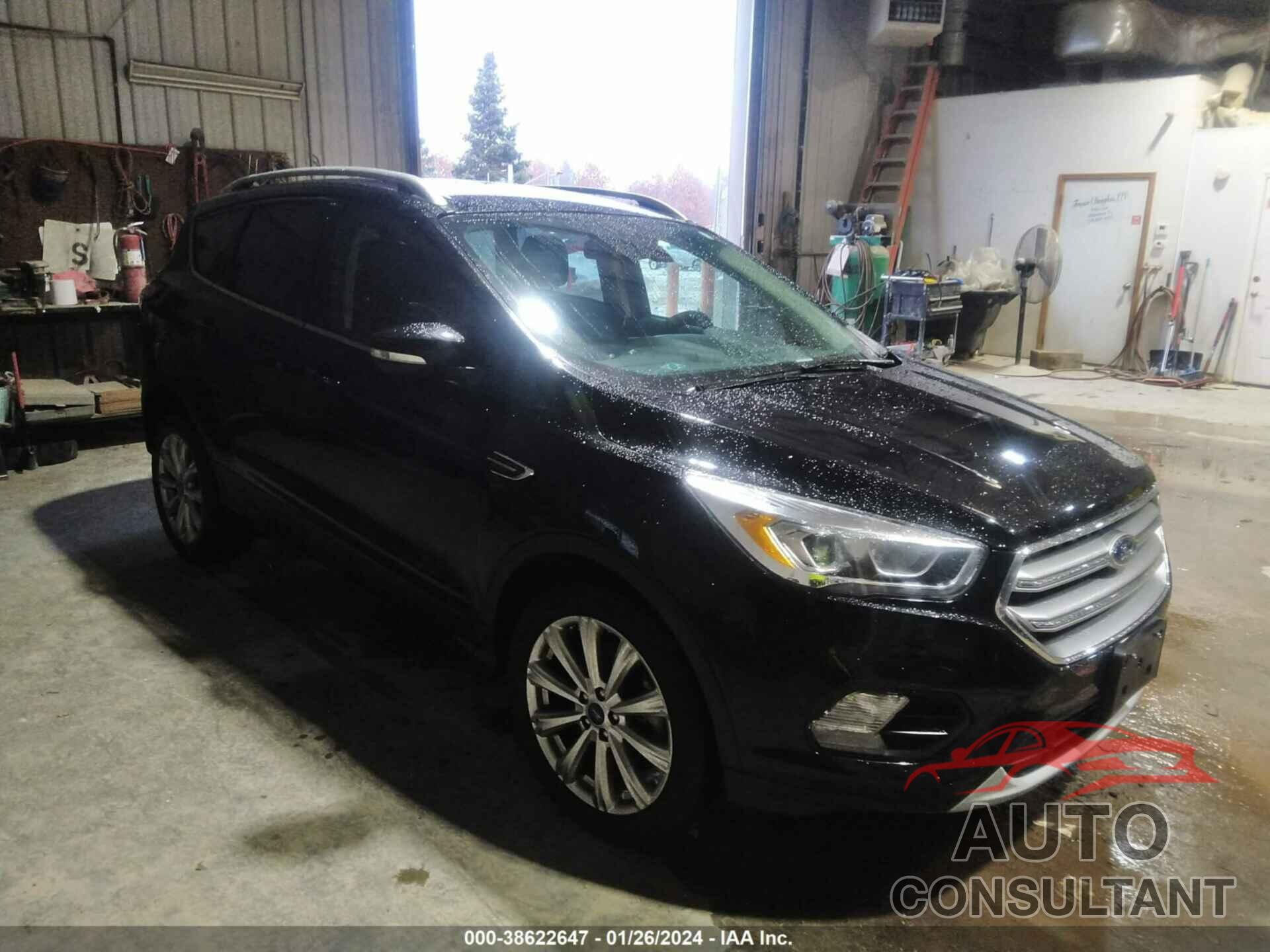 FORD ESCAPE 2017 - 1FMCU9JD5HUC93563