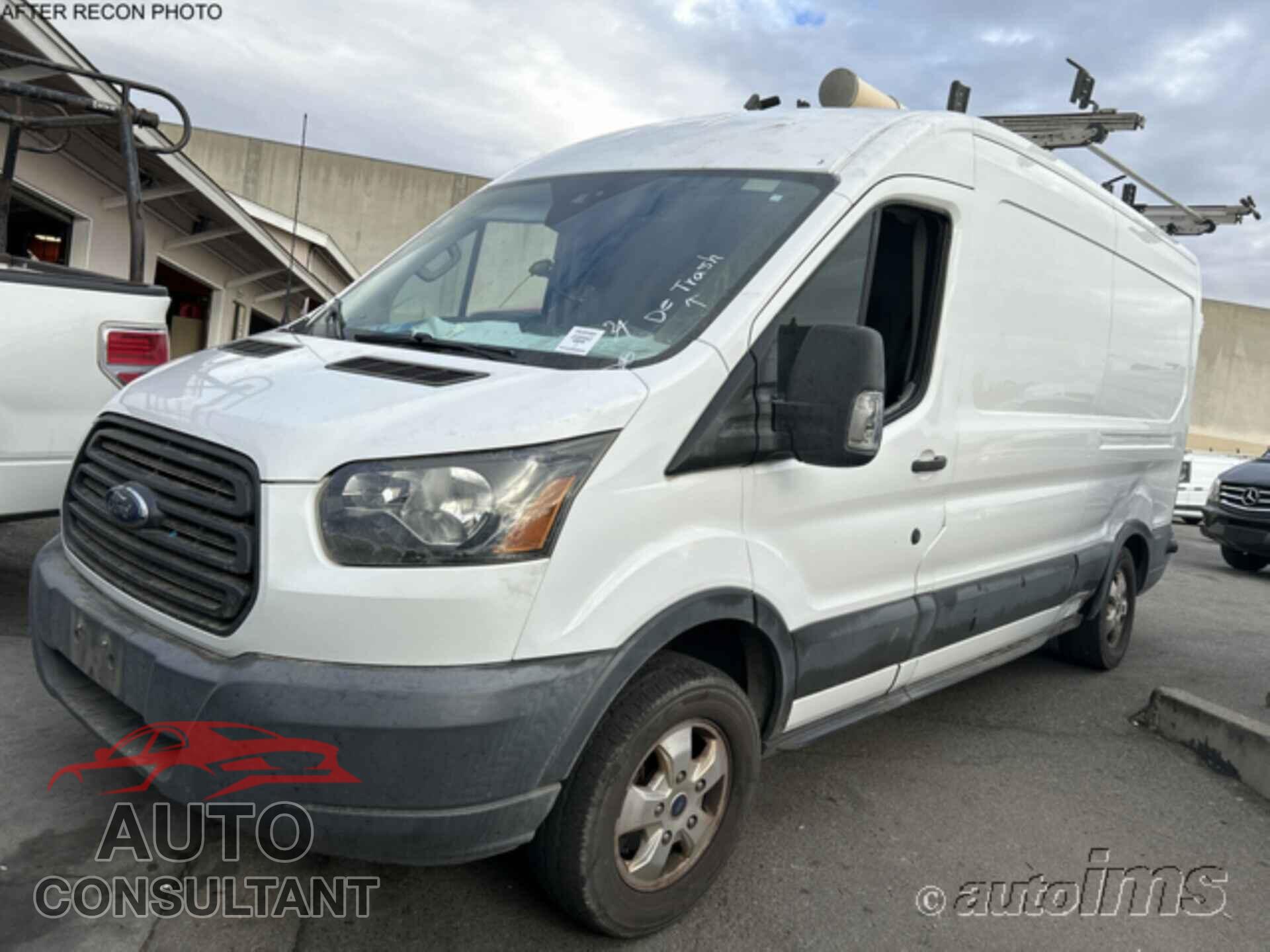 FORD TRANSIT 2018 - 1FTYR2CM2JKA95198