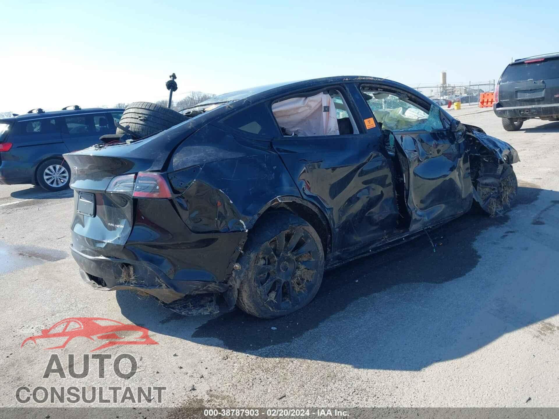 TESLA MODEL Y 2023 - 7SAYGAEE4PF931480
