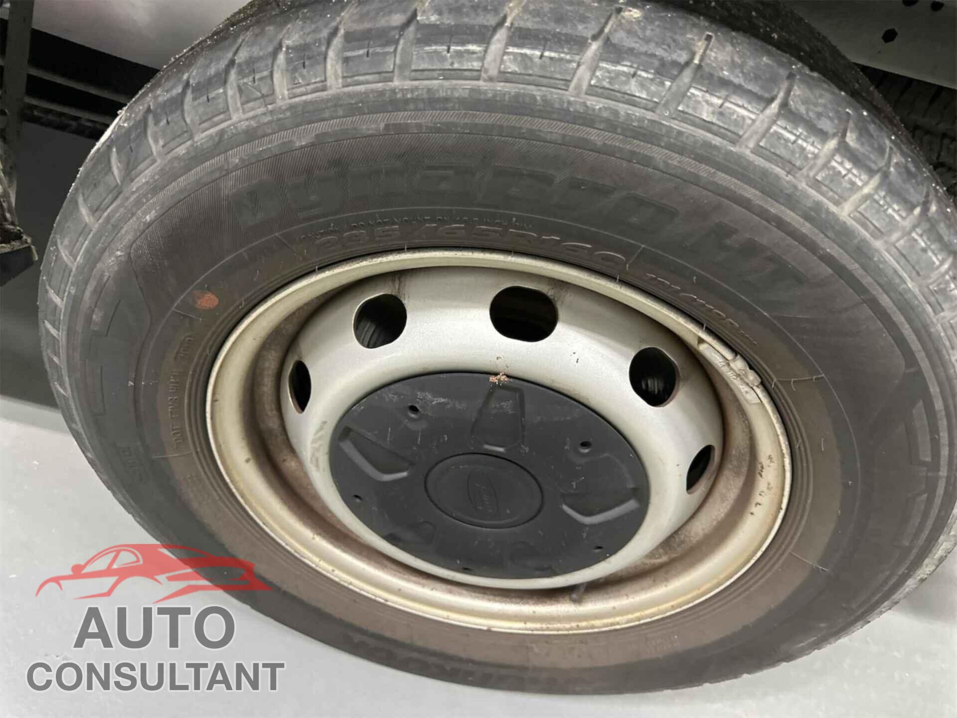 FORD TRANSIT 2018 - 1FTYR2CM2JKA05659