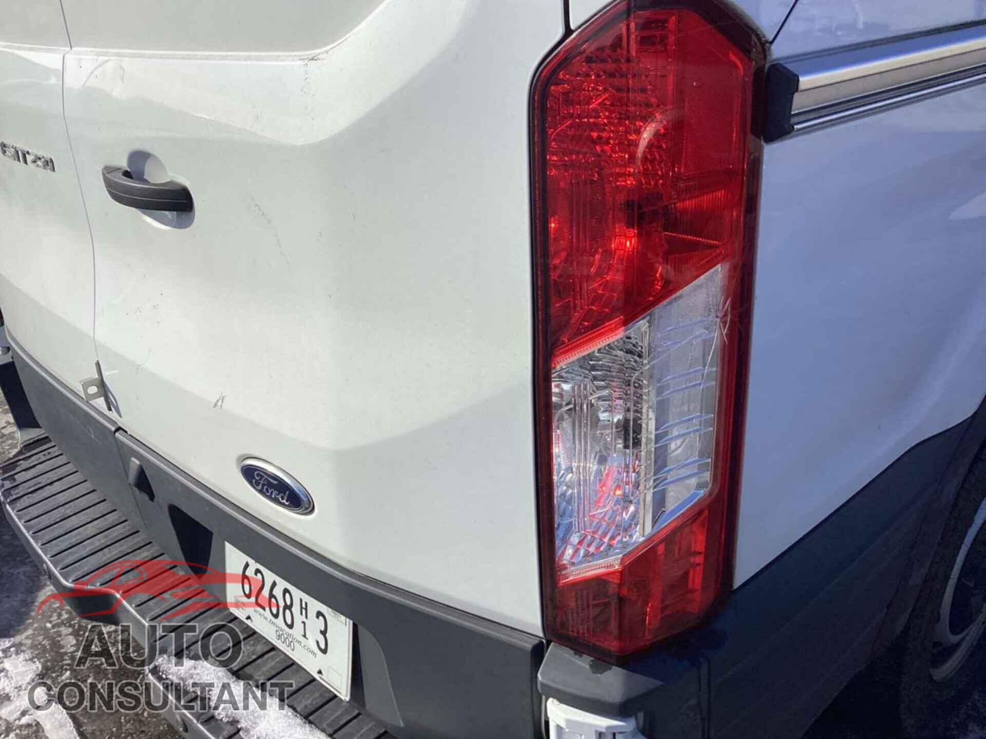 FORD TRANSIT 2017 - 1FTYR1YM6HKB08838