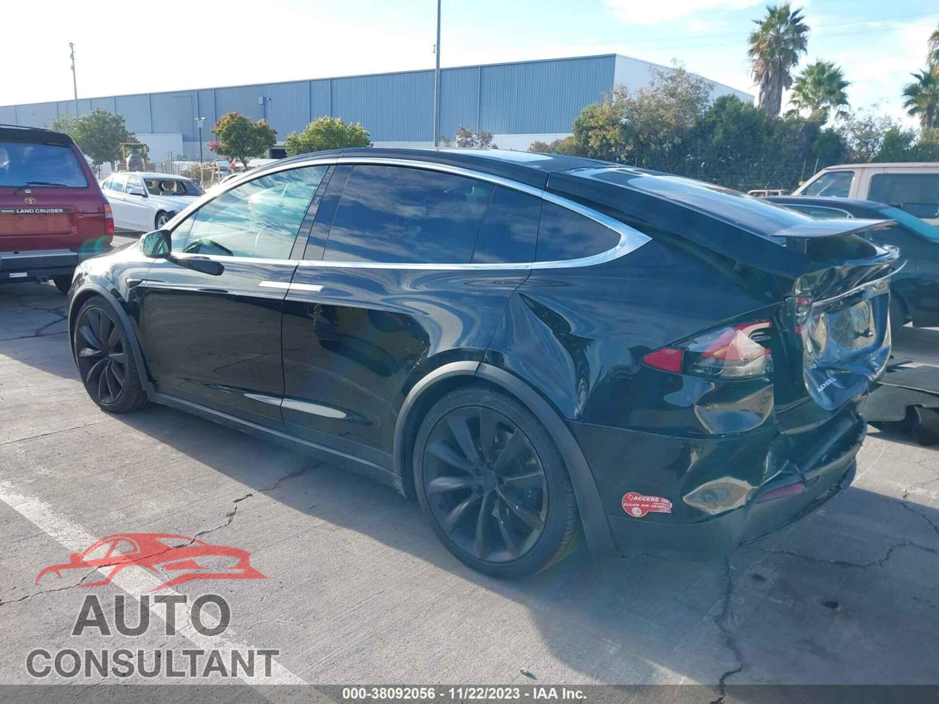 TESLA MODEL X 2017 - 5YJXCBE21HF055257