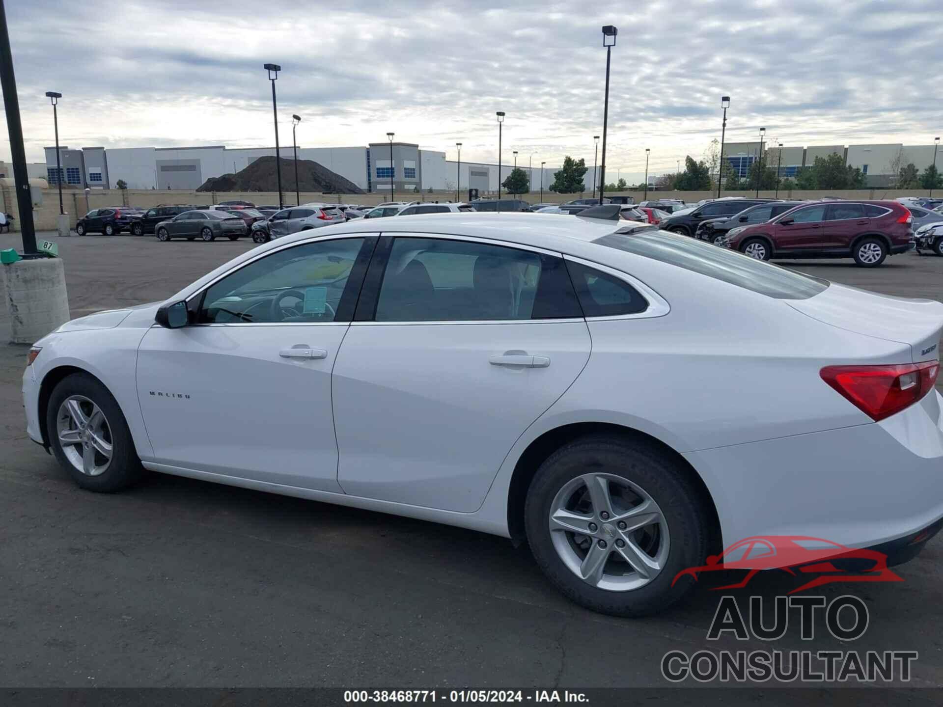 CHEVROLET MALIBU 2019 - 1G1ZB5ST4KF145072