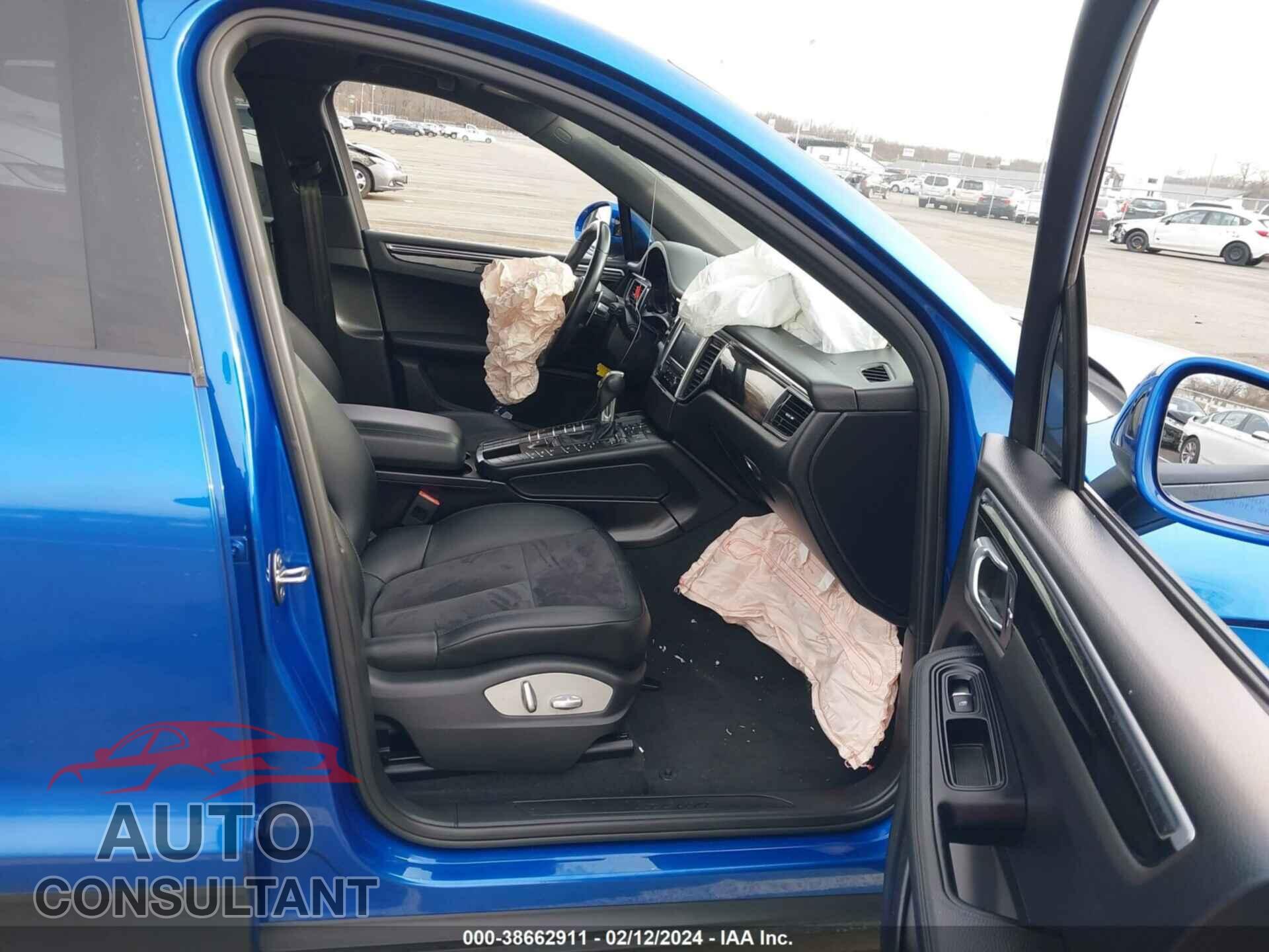 PORSCHE MACAN 2018 - WP1AA2A58JLB01308