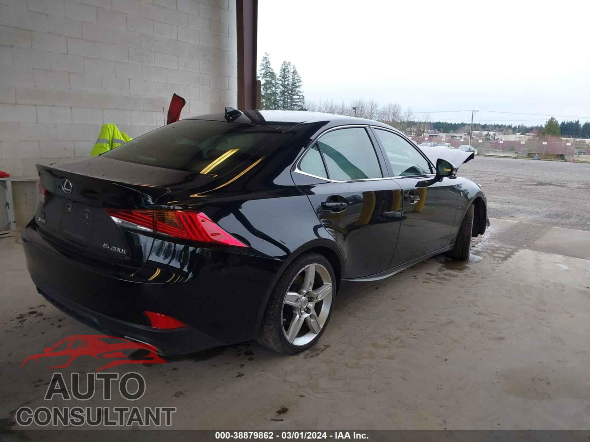 LEXUS IS 2017 - JTHBA1D28H5054277
