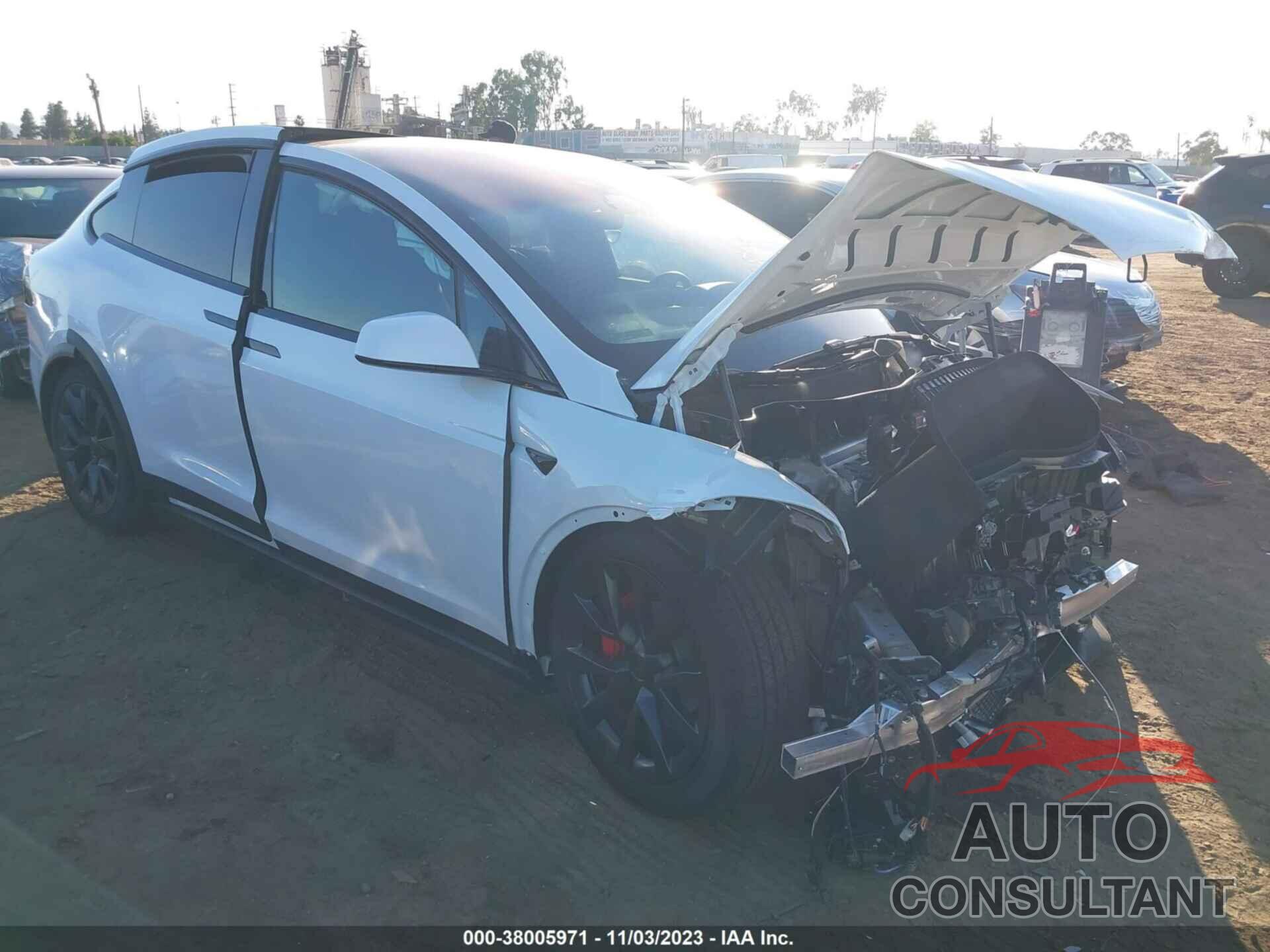 TESLA MODEL X 2023 - 7SAXCBE64PF418445