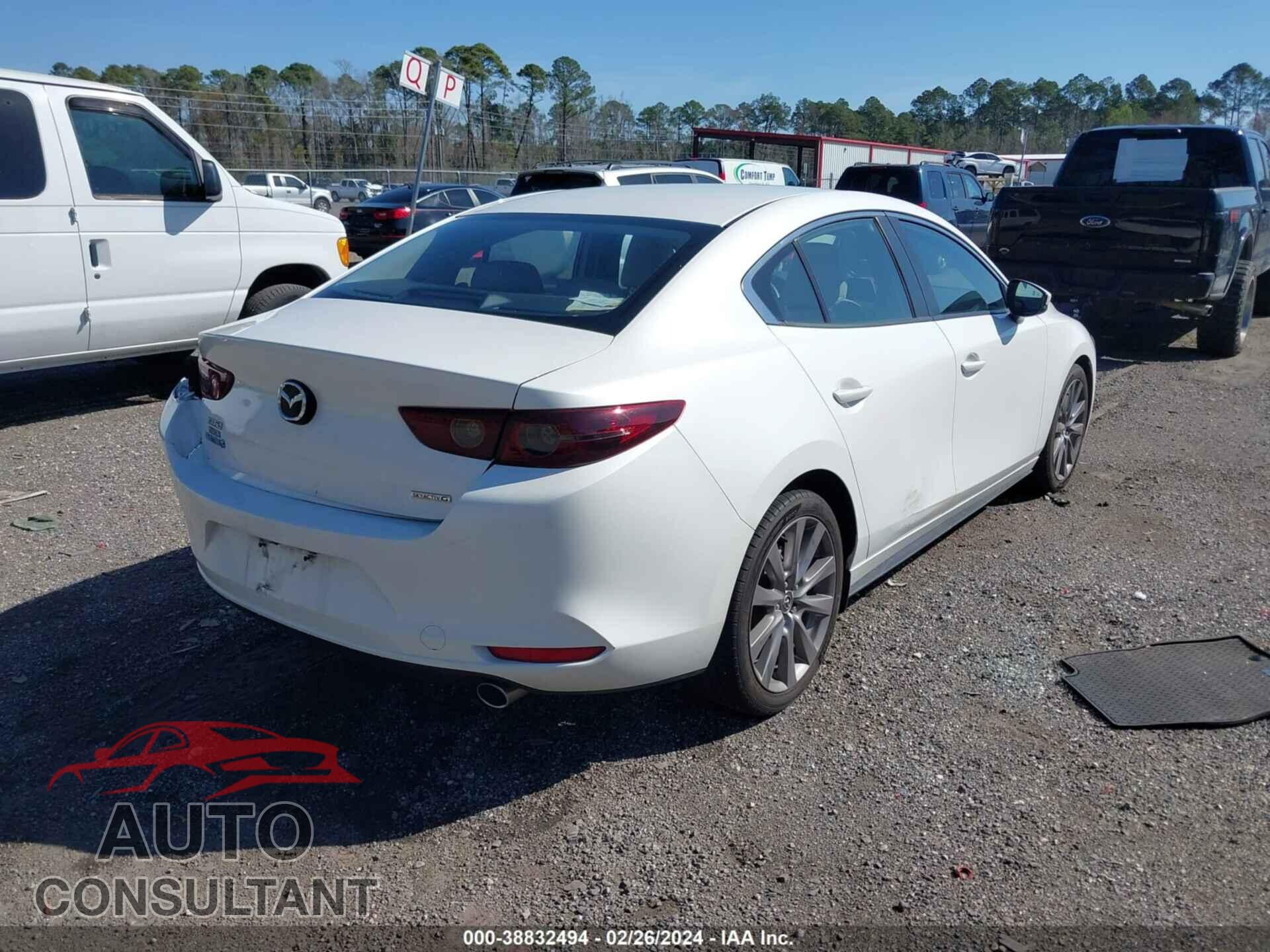 MAZDA MAZDA3 2019 - JM1BPACL8K1113319