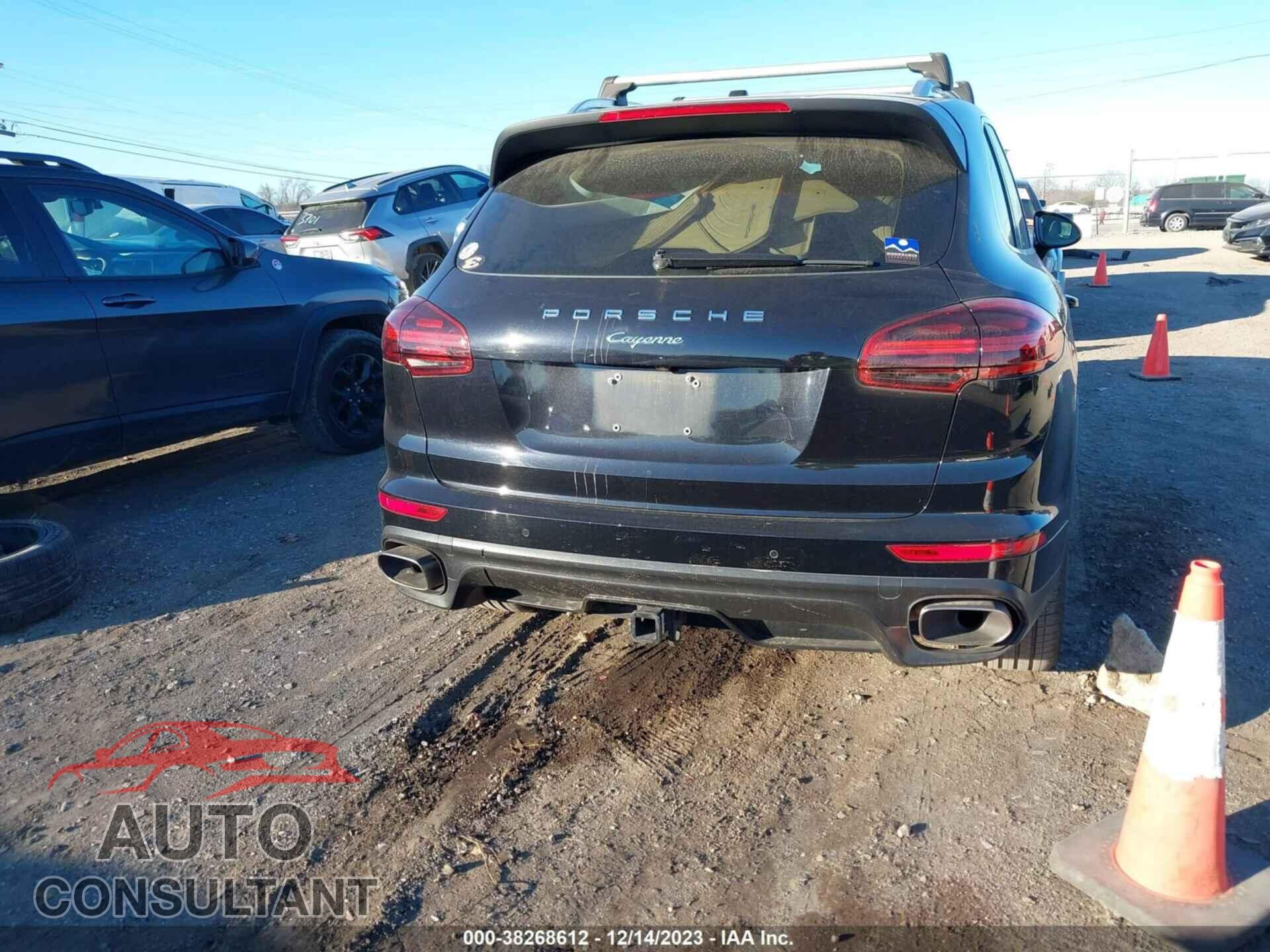 PORSCHE CAYENNE 2015 - WP1AF2A29FLA35513
