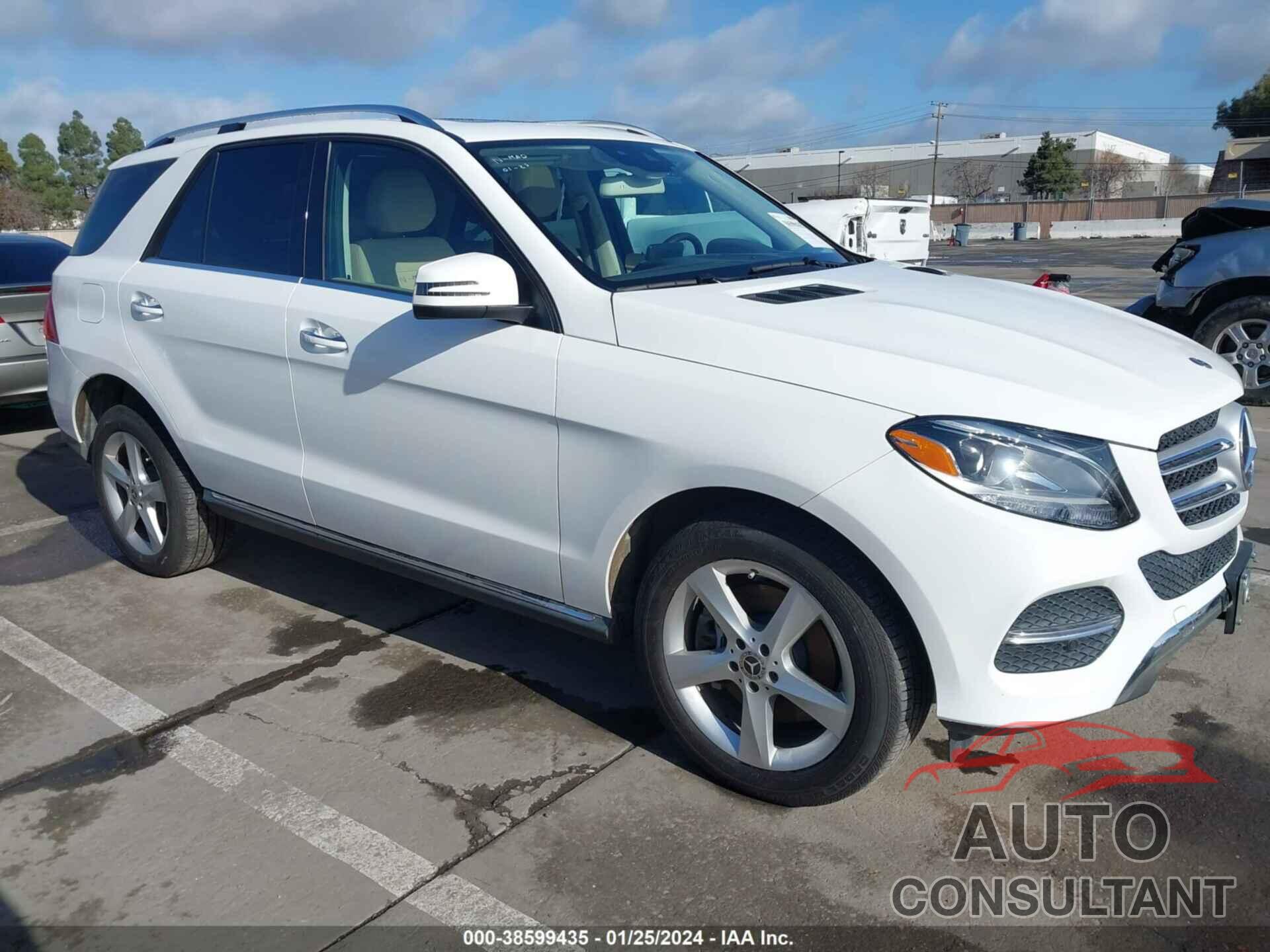 MERCEDES-BENZ GLE 400 2019 - 4JGDA5GB1KB213173