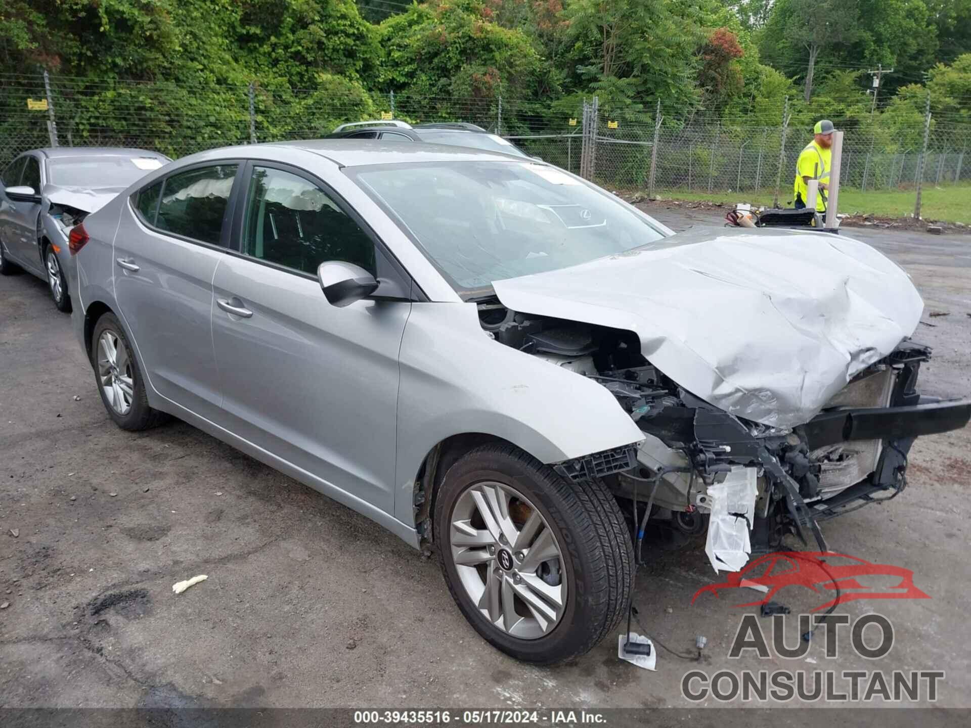 HYUNDAI ELANTRA 2020 - 5NPD84LF5LH563568