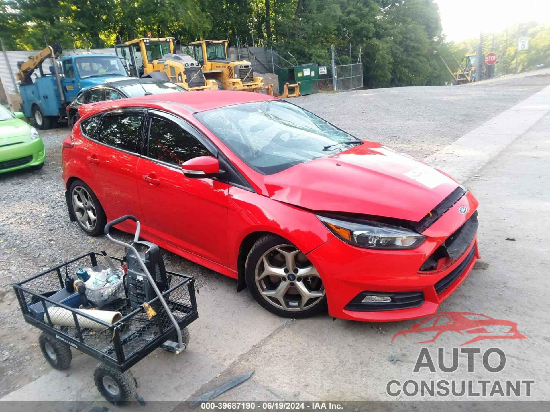 FORD FOCUS ST 2016 - 1FADP3L99GL328363