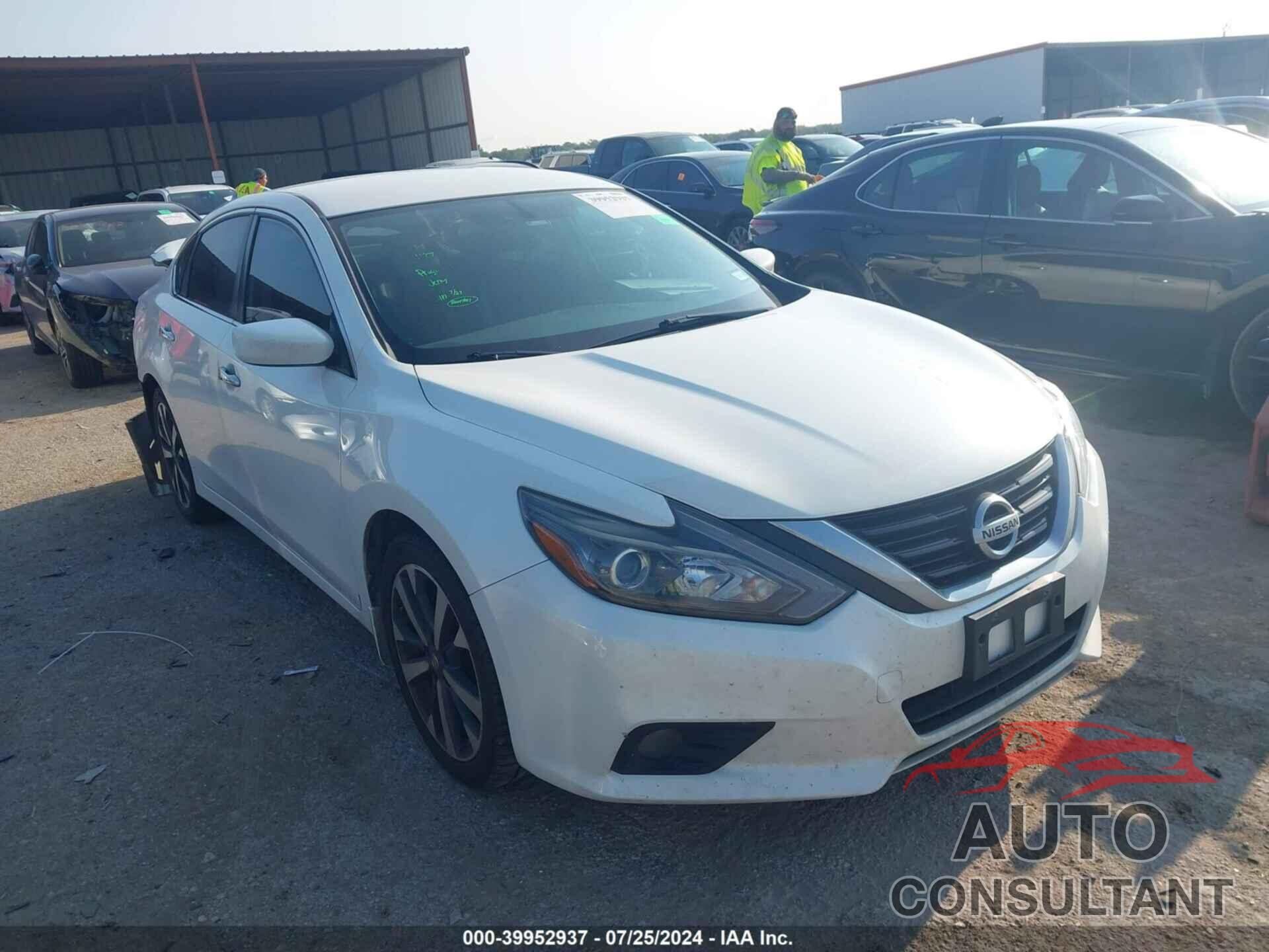 NISSAN ALTIMA 2017 - 1N4AL3AP0HC494059