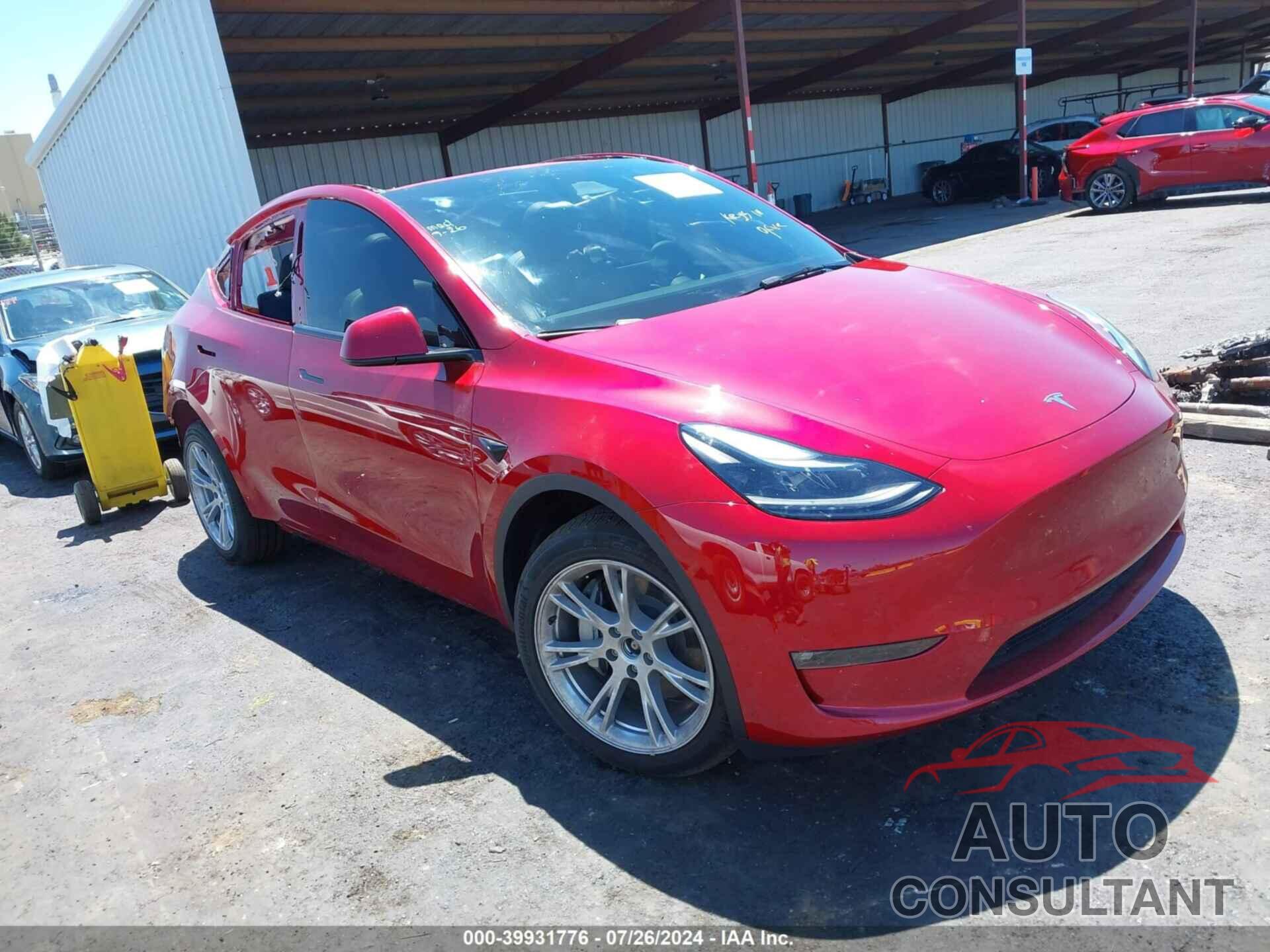 TESLA MODEL Y 2024 - 7SAYGDEE1RF054483