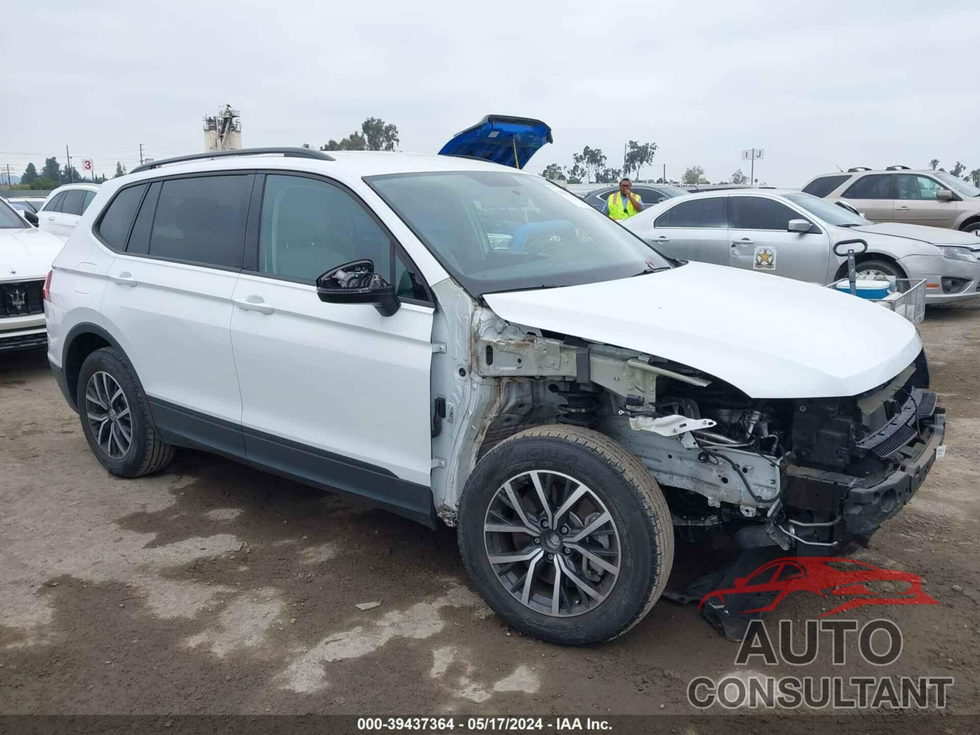 VOLKSWAGEN TIGUAN 2021 - 3VV1B7AX3MM072012