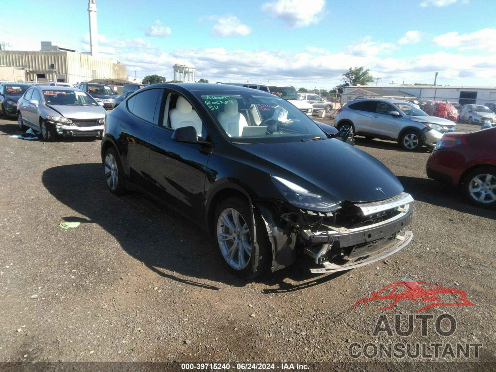 TESLA MODEL Y 2023 - 7SAYGDEE1PF801951