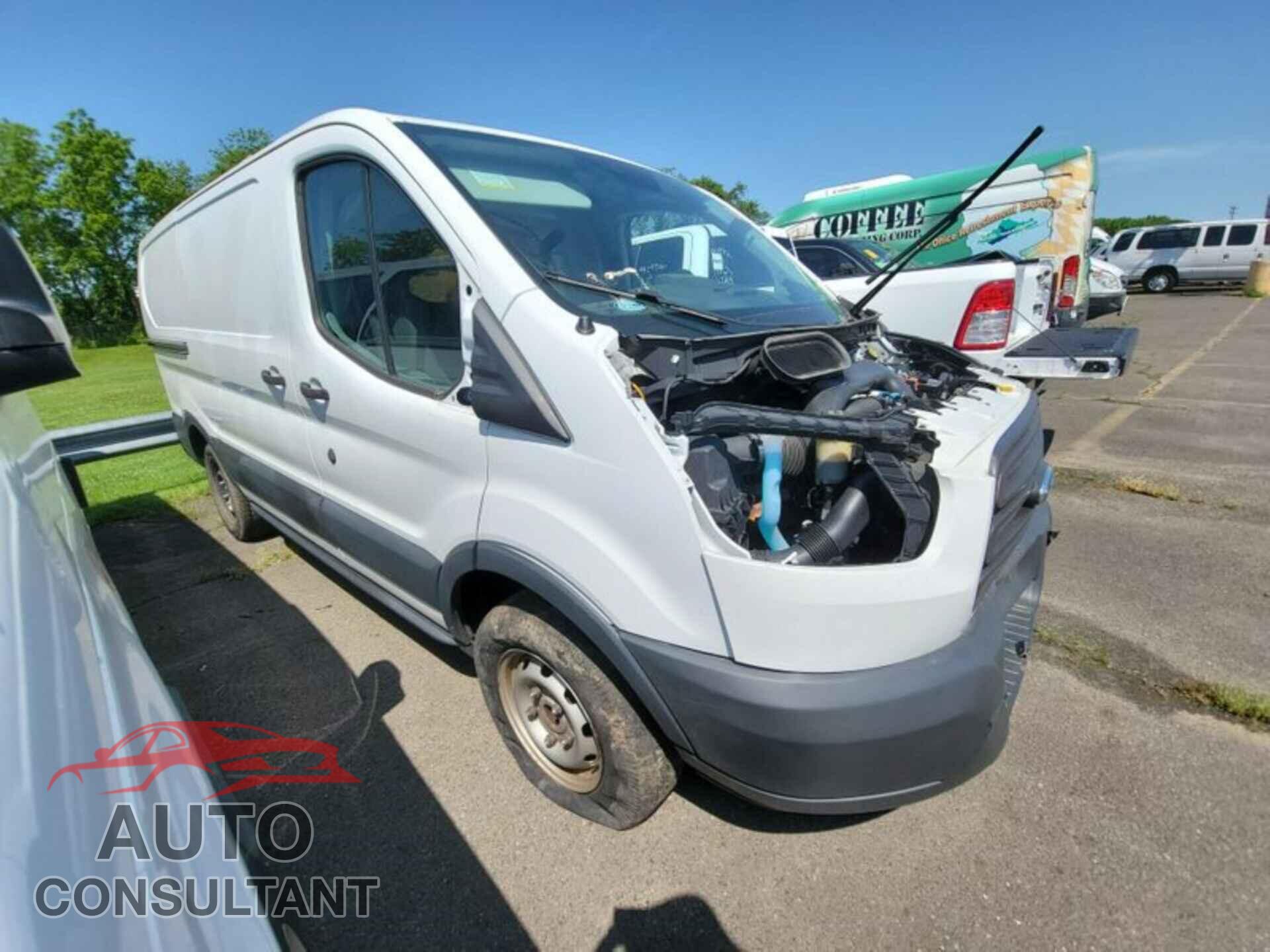 FORD TRANSIT 2017 - 1FTYR1YM7HKB17385