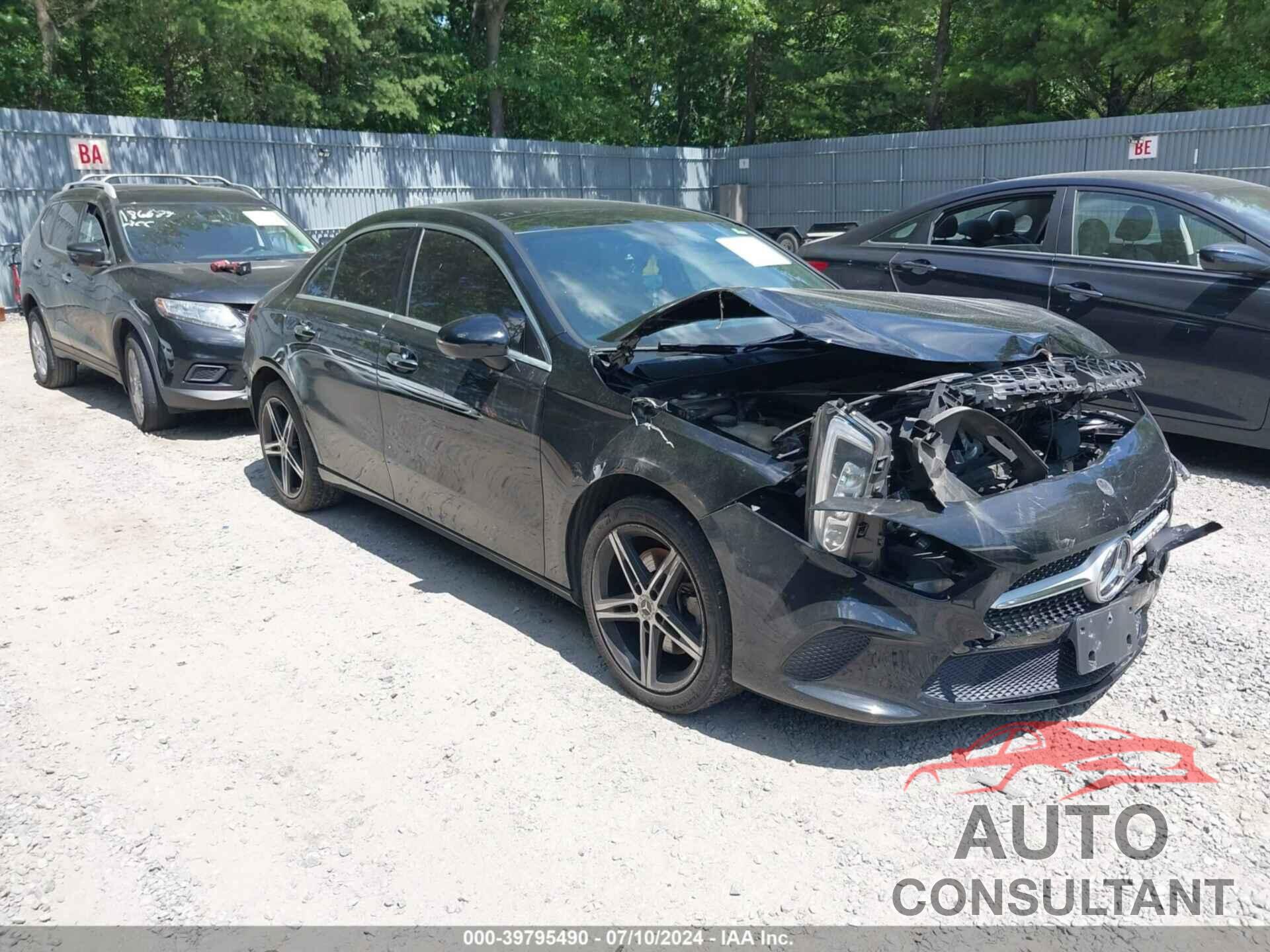 MERCEDES-BENZ A 220 2019 - WDD3G4FBXKW028886