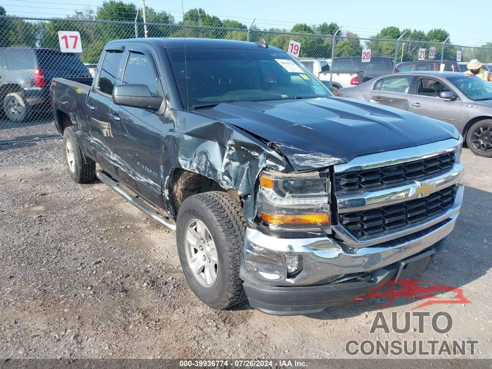 CHEVROLET SILVERADO 1500 2018 - 1GCVKREC7JZ220093
