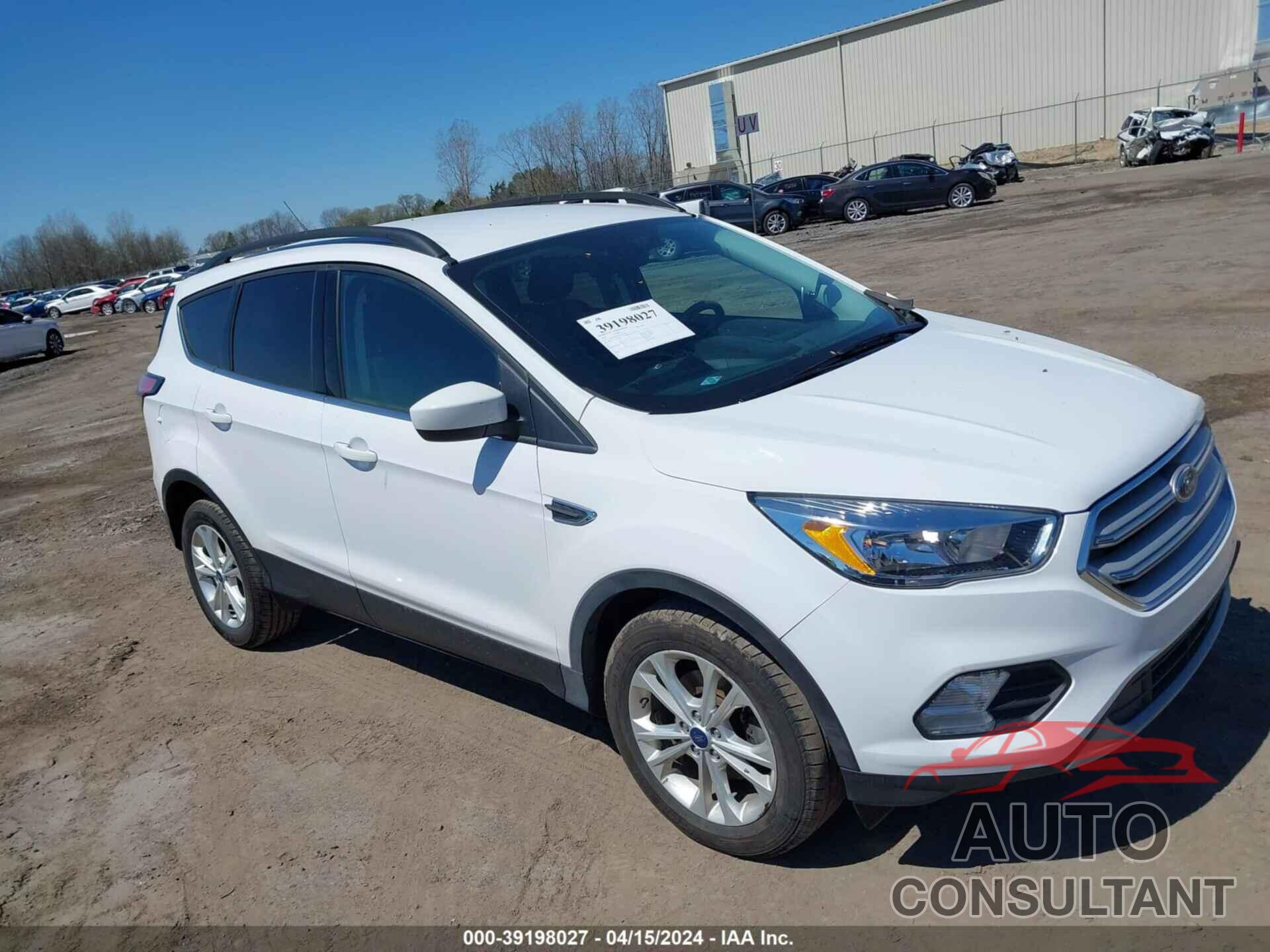 FORD ESCAPE 2018 - 1FMCU0GDXJUA82545