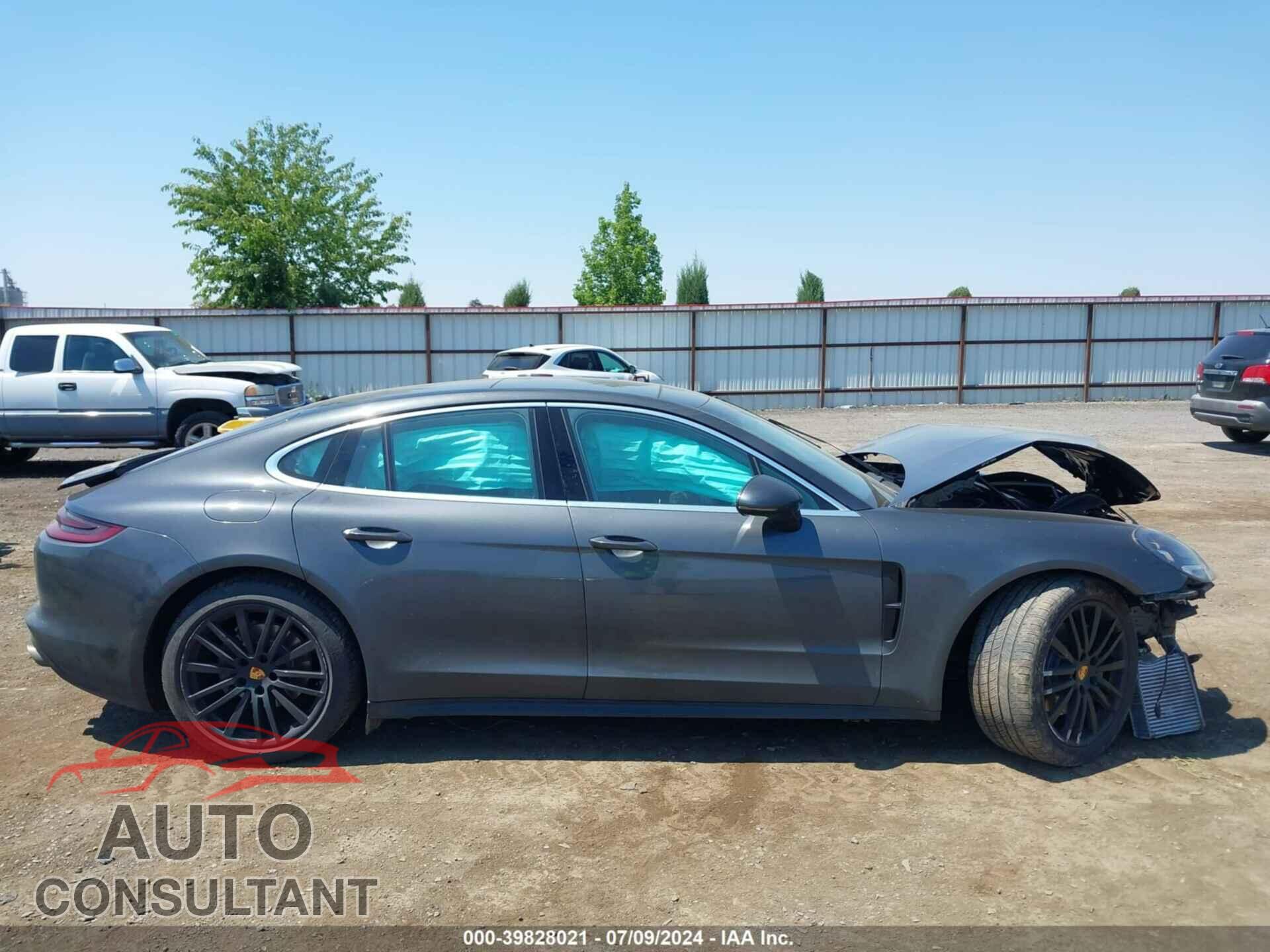 PORSCHE PANAMERA 2017 - WP0AB2A79HL120900