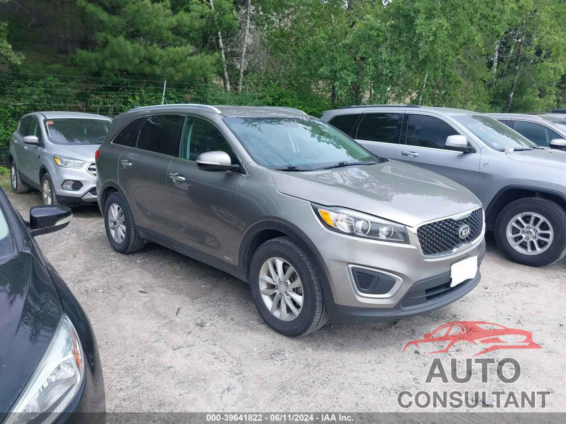 KIA SORENTO 2017 - 5XYPGDA34HG237879