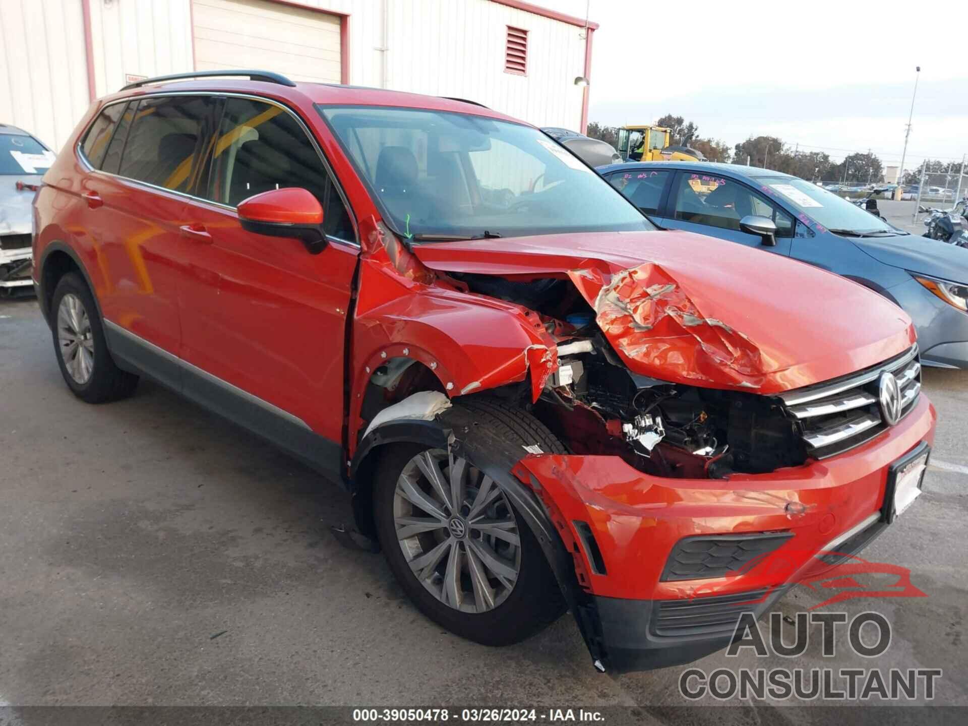 VOLKSWAGEN TIGUAN 2018 - 3VV3B7AX5JM090645