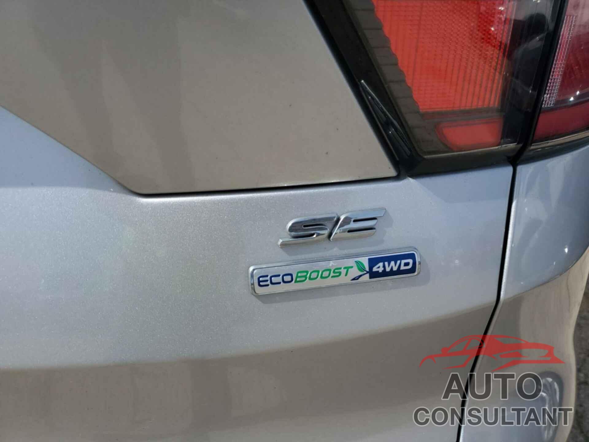 FORD ESCAPE 2018 - 1FMCU9GD3JUC13402