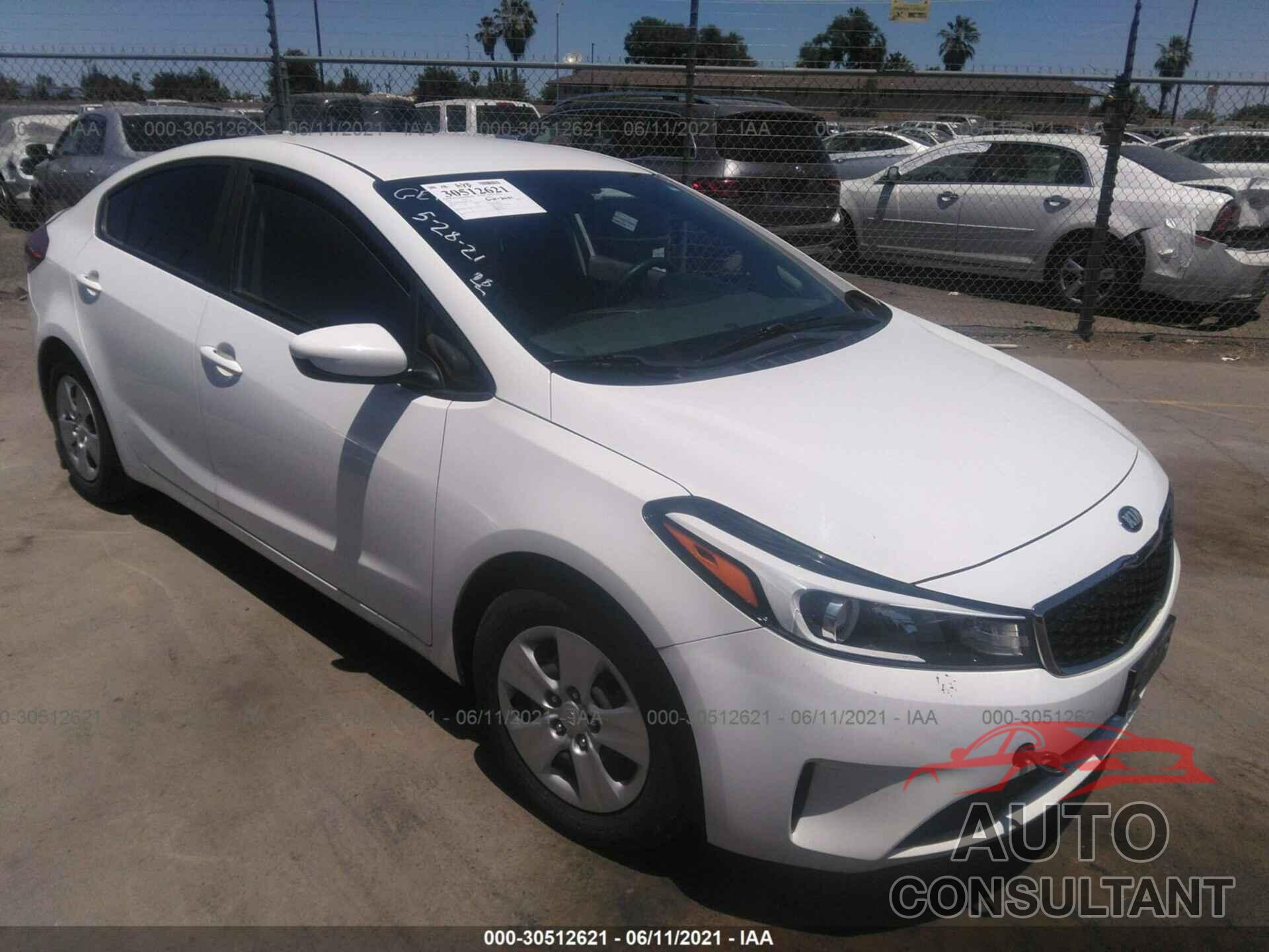 KIA FORTE 2017 - 3KPFK4A70HE037138