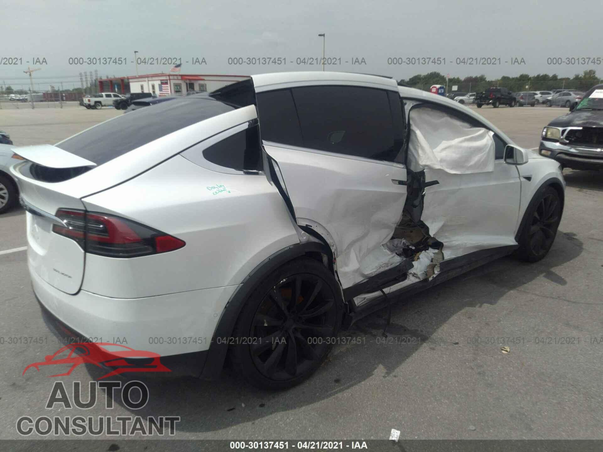 TESLA MODEL X 2020 - 5YJXCBE21LF246704