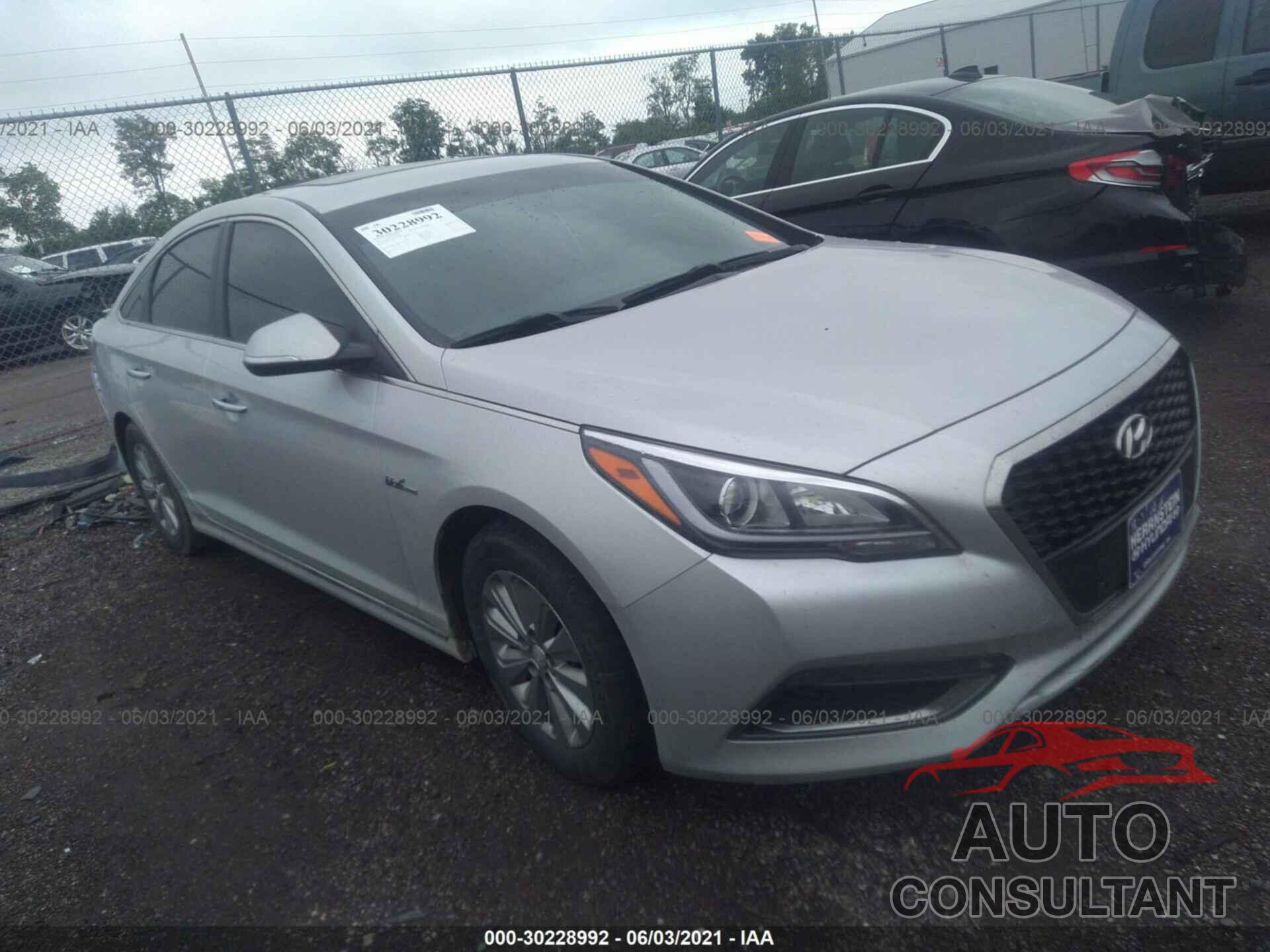 HYUNDAI SONATA HYBRID 2016 - KMHE24L14GA030517