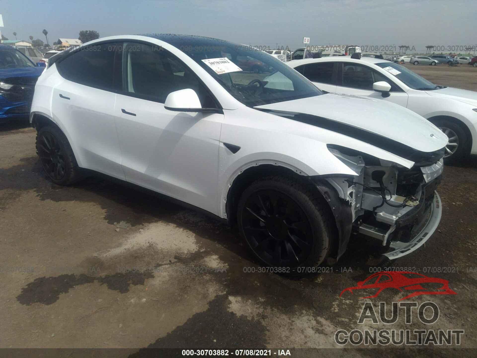 TESLA MODEL Y 2020 - 5YJYGDEE1LF058361