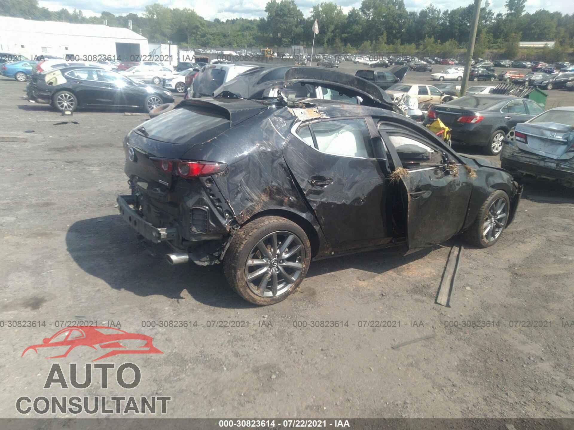MAZDA MAZDA3 HATCHBACK 2019 - JM1BPBMM7K1134210