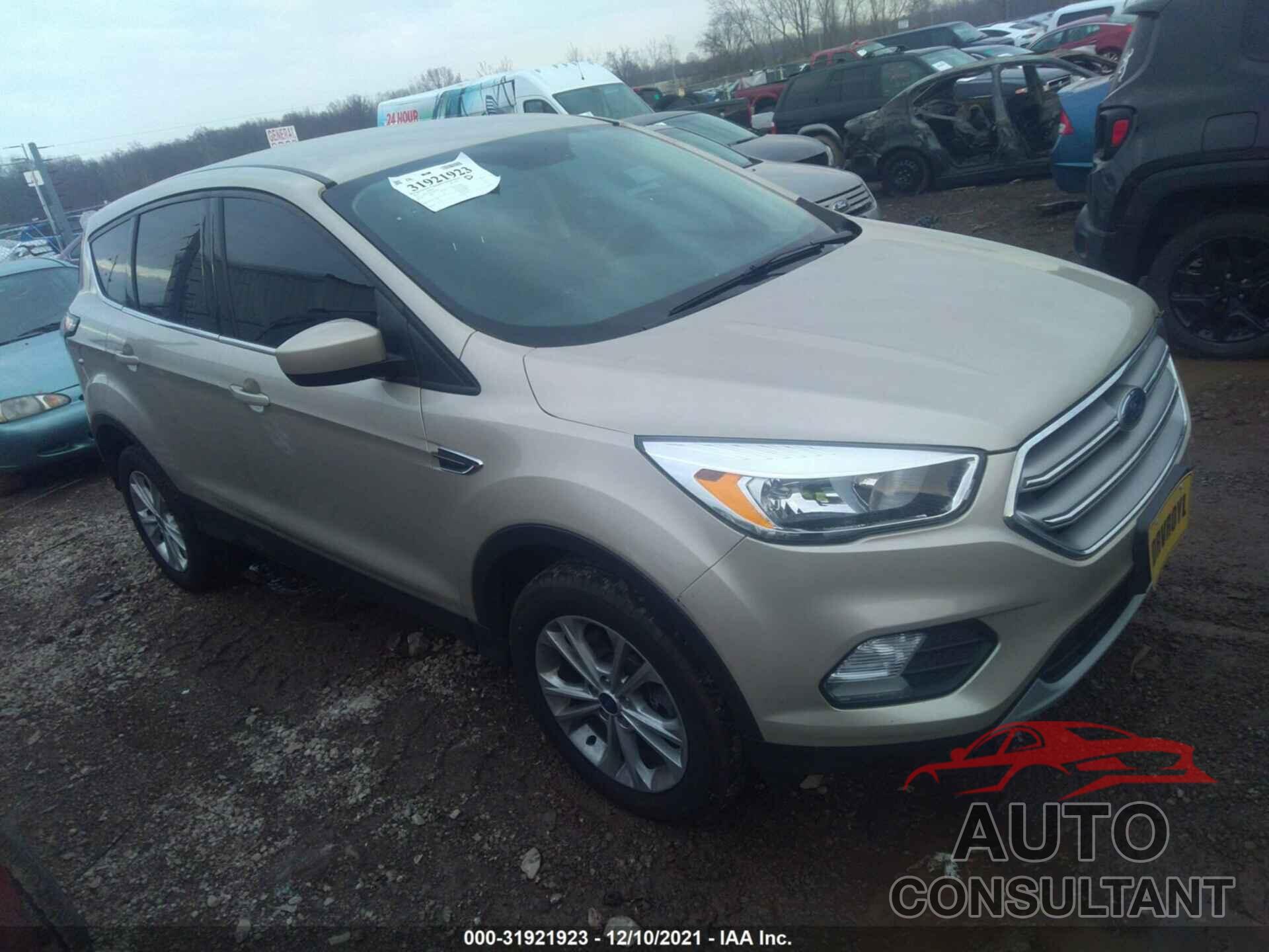 FORD ESCAPE 2017 - 1FMCU9GD1HUE17707