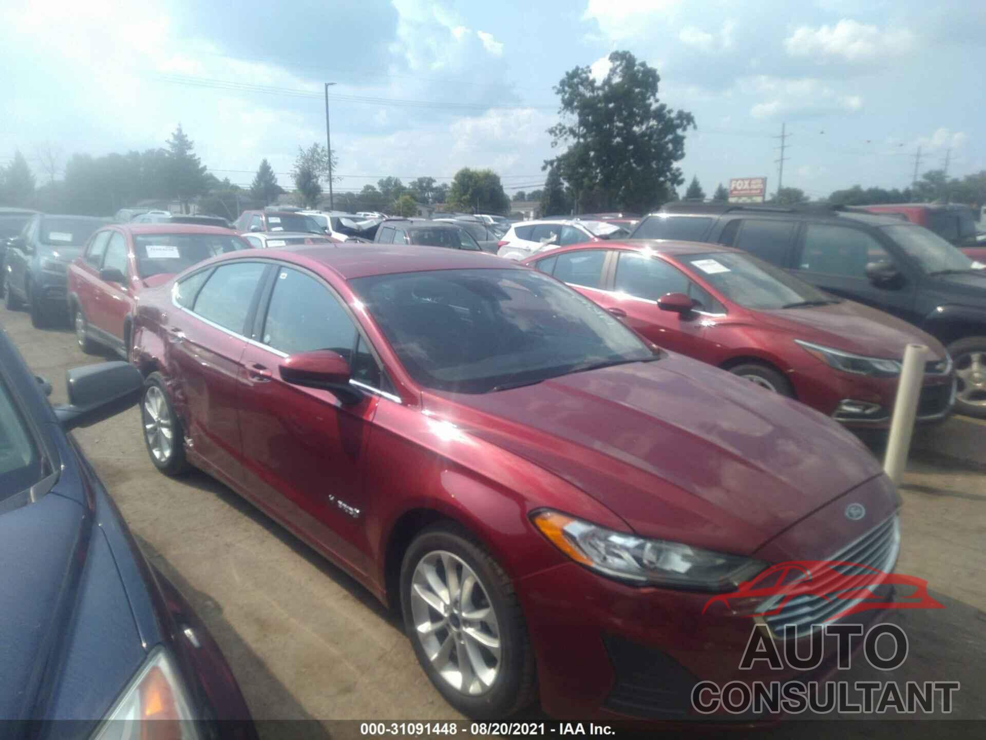 FORD FUSION HYBRID 2019 - 3FA6P0LU4KR204605