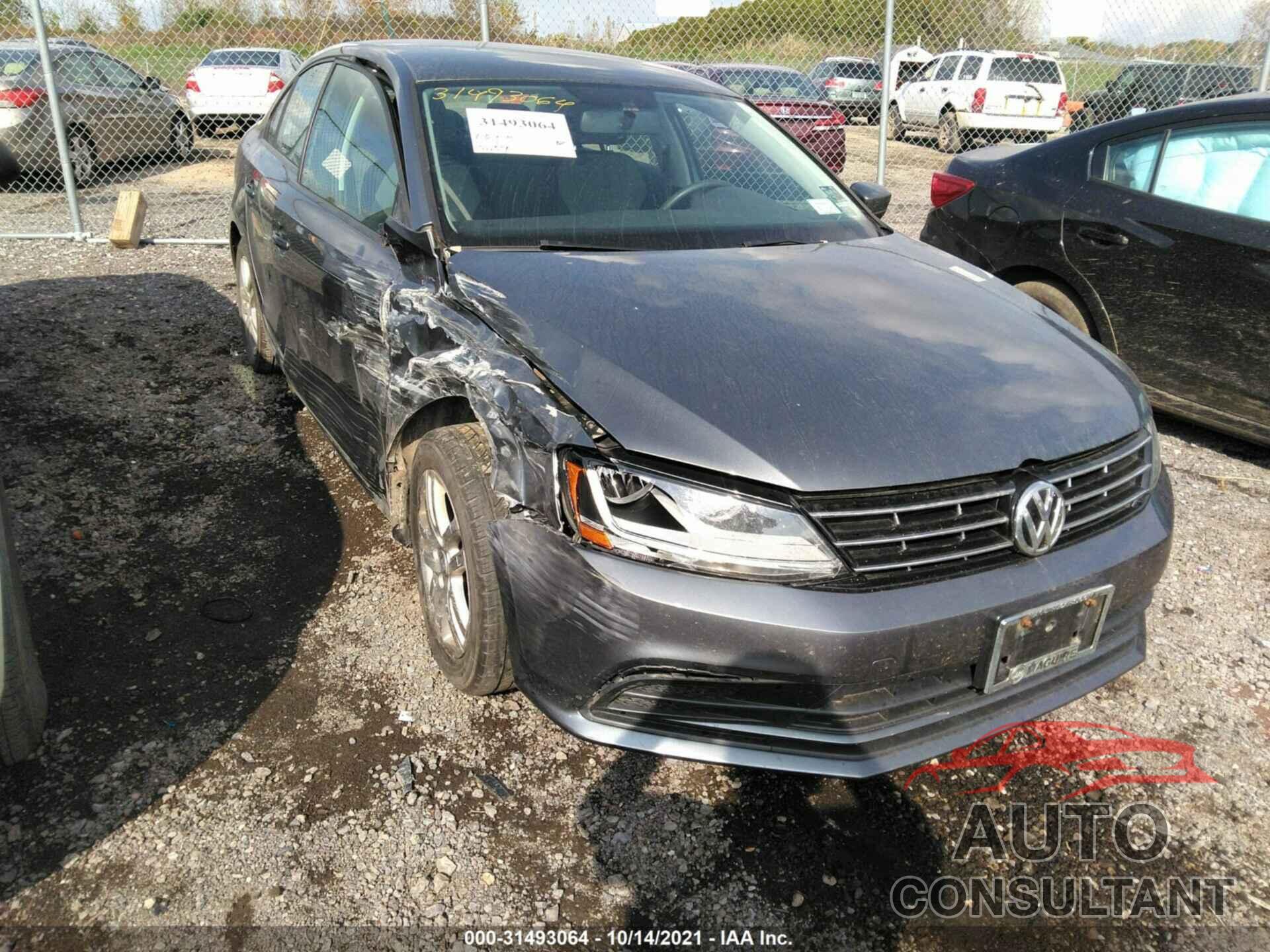 VOLKSWAGEN JETTA 2018 - 3VW2B7AJ9JM223992