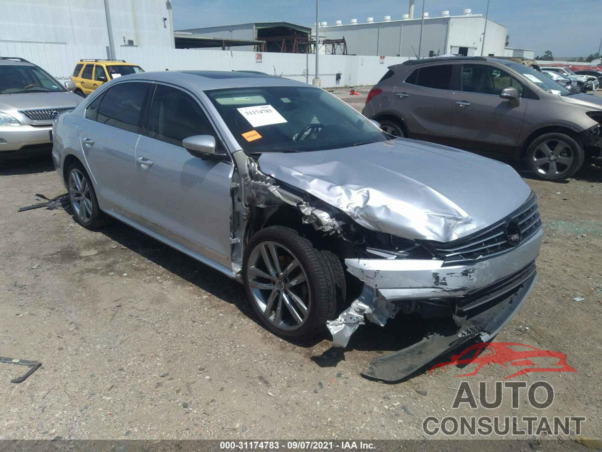 VOLKSWAGEN PASSAT 2017 - 1VWBT7A33HC037553