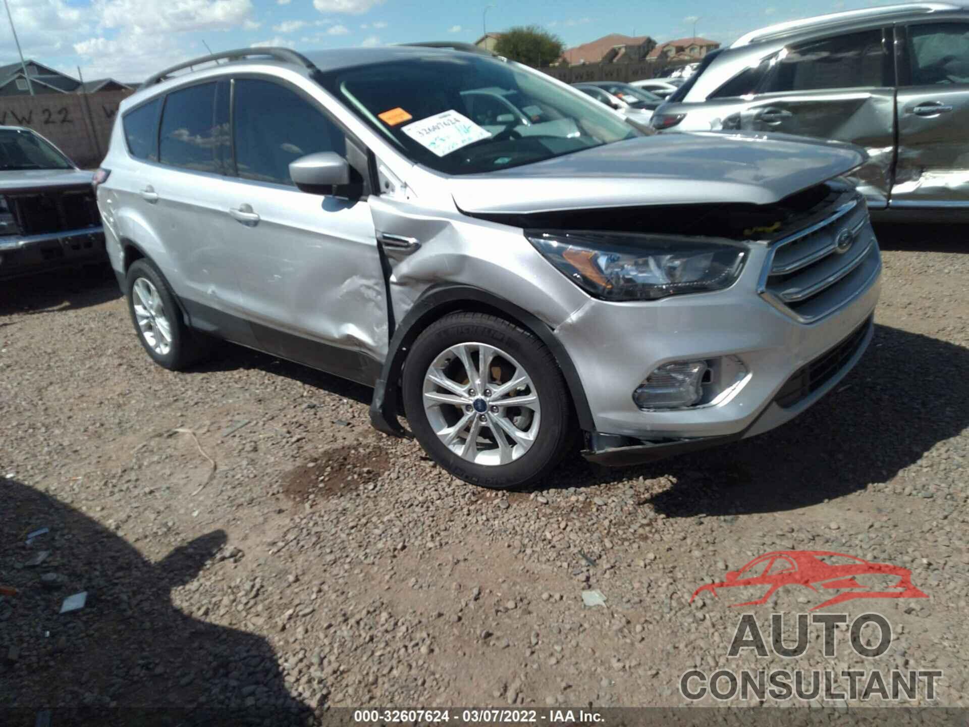 FORD ESCAPE 2018 - 1FMCU0GD1JUC09344
