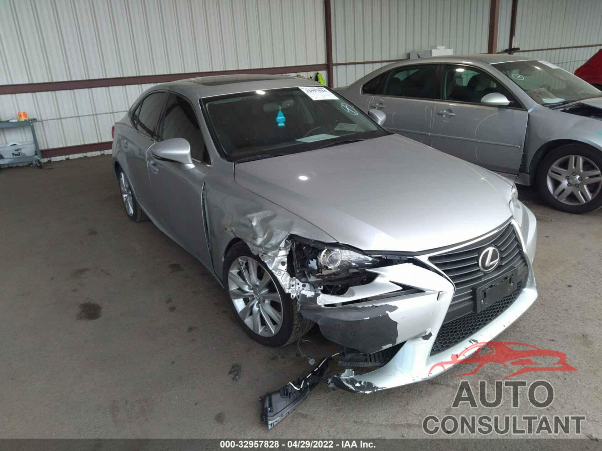 LEXUS IS 200T 2016 - JTHBA1D22G5021113