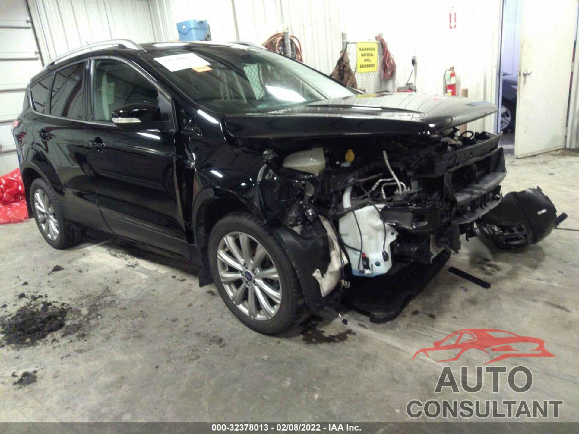 FORD ESCAPE 2018 - 1FMCU9J9XJUC63928