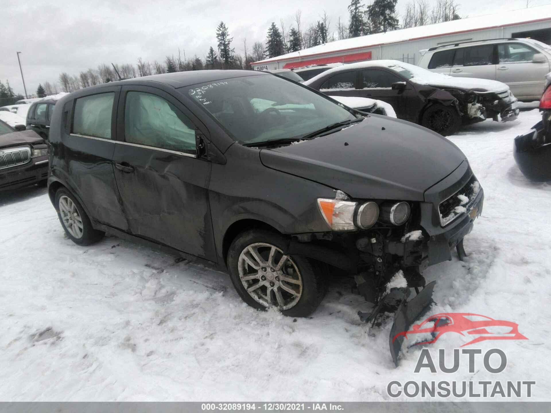 CHEVROLET SONIC 2016 - 1G1JC6SG2G4147831