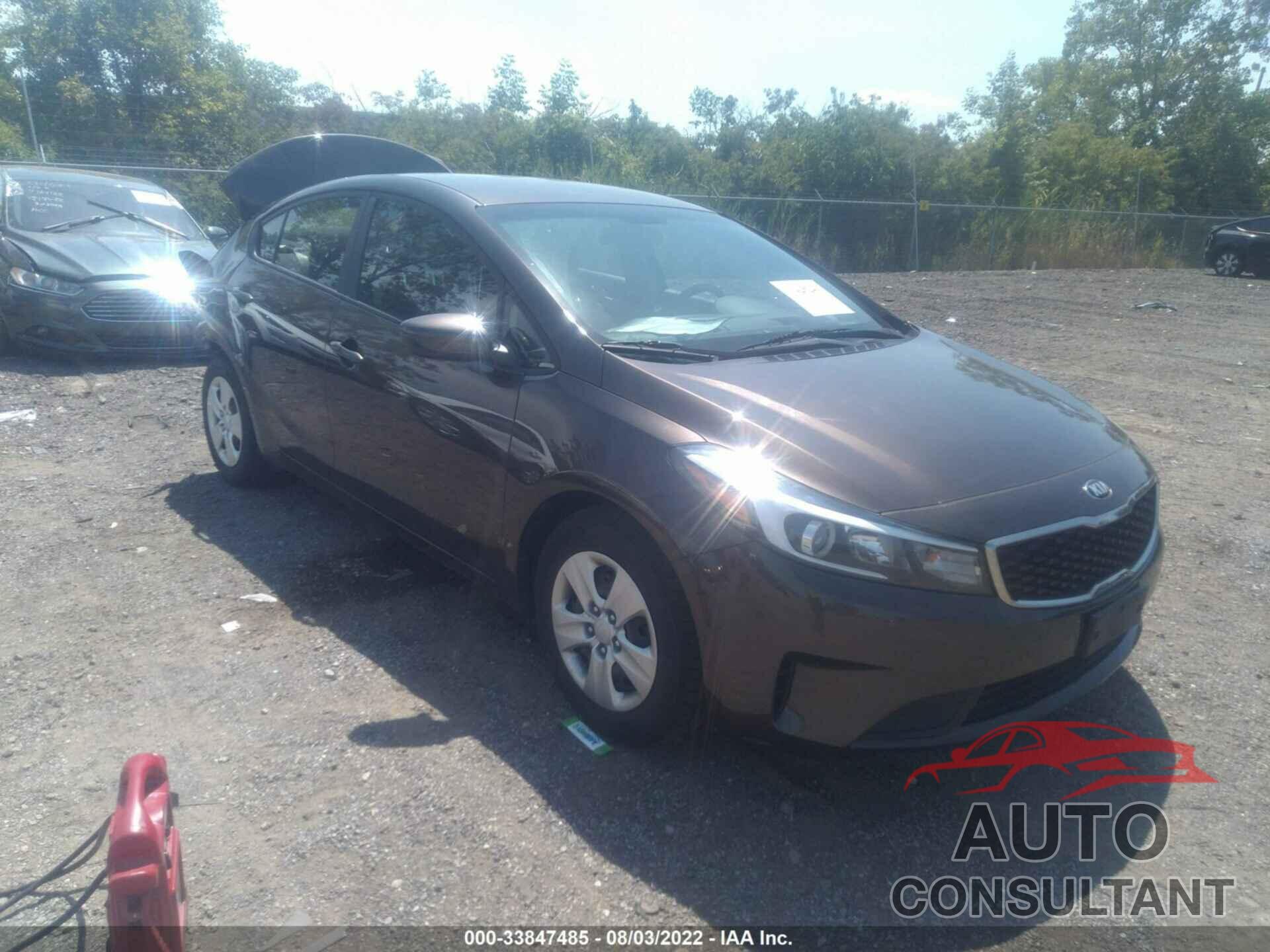 KIA FORTE 2018 - 3KPFK4A76JE217424