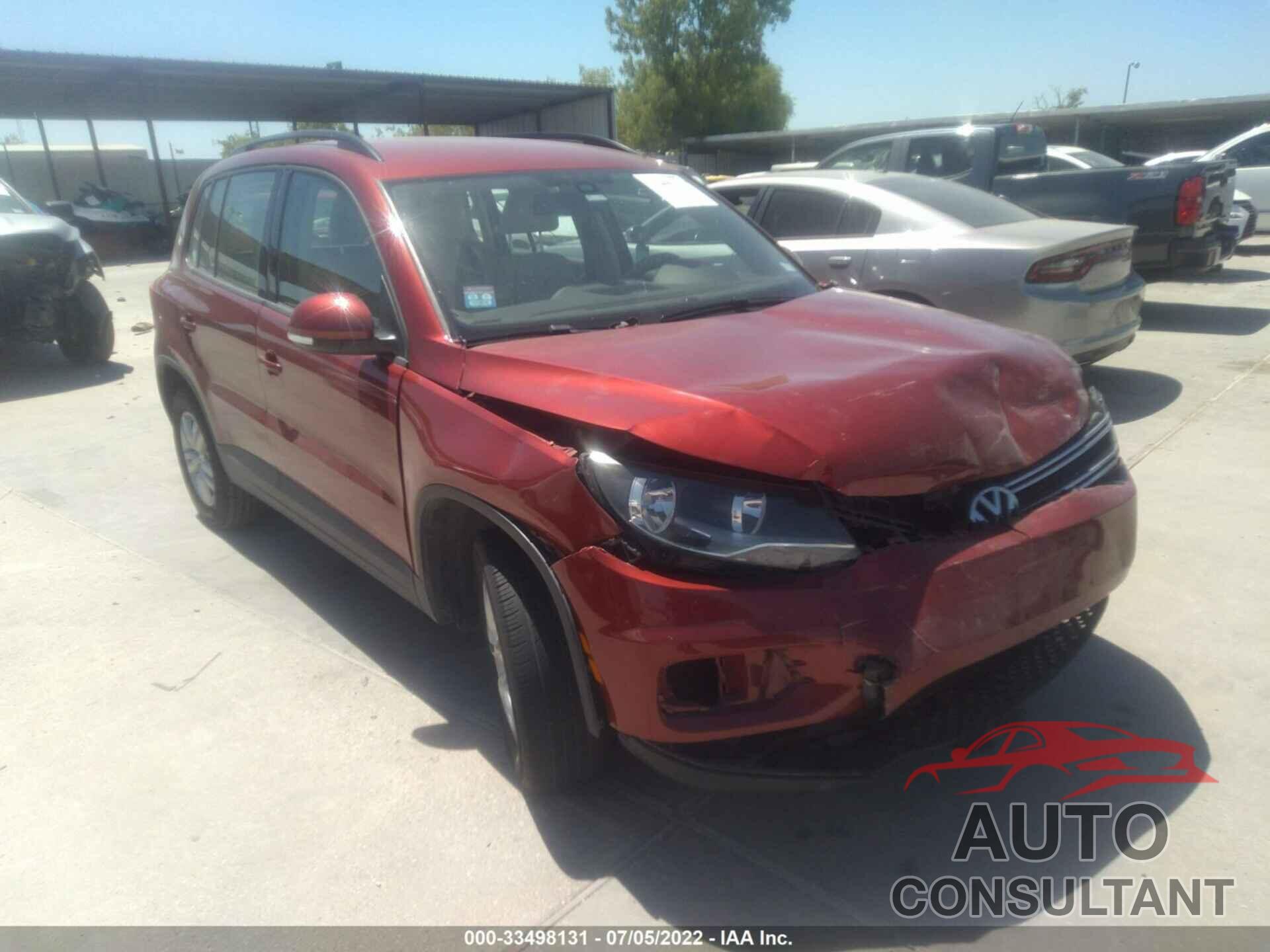 VOLKSWAGEN TIGUAN 2016 - WVGAV7AX6GW021223