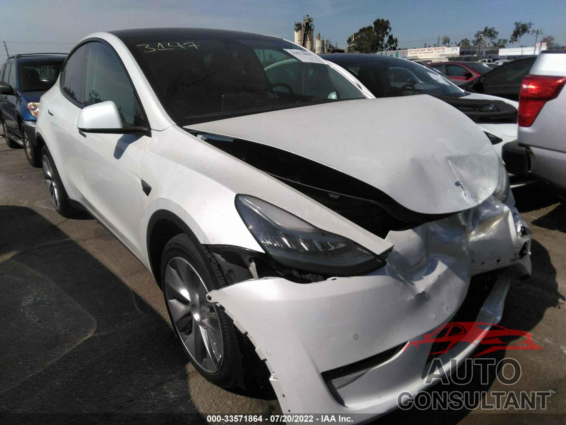 TESLA MODEL Y 2021 - 5YJYGDEE9MF094381
