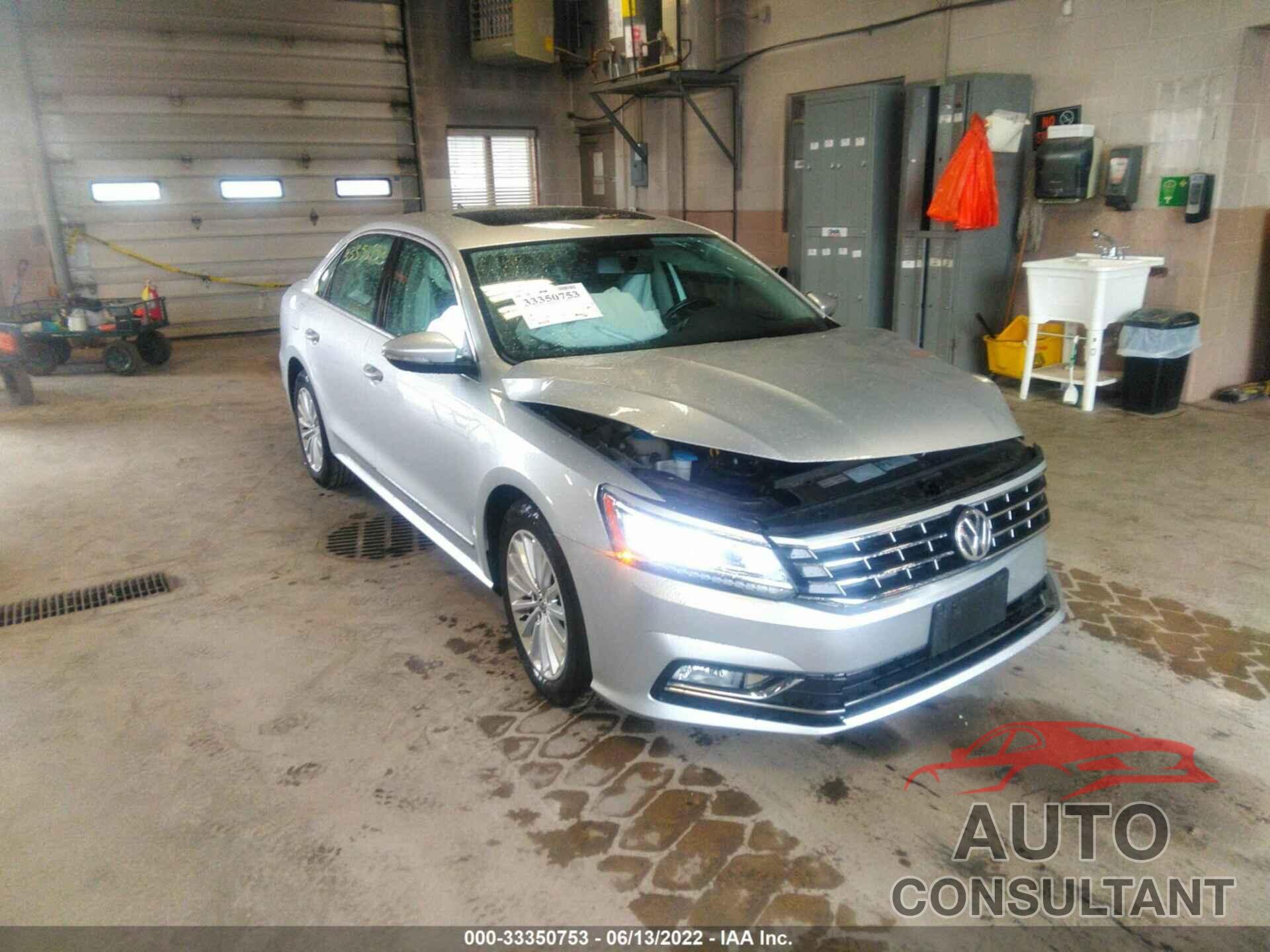VOLKSWAGEN PASSAT 2017 - 1VWBT7A39HC055054