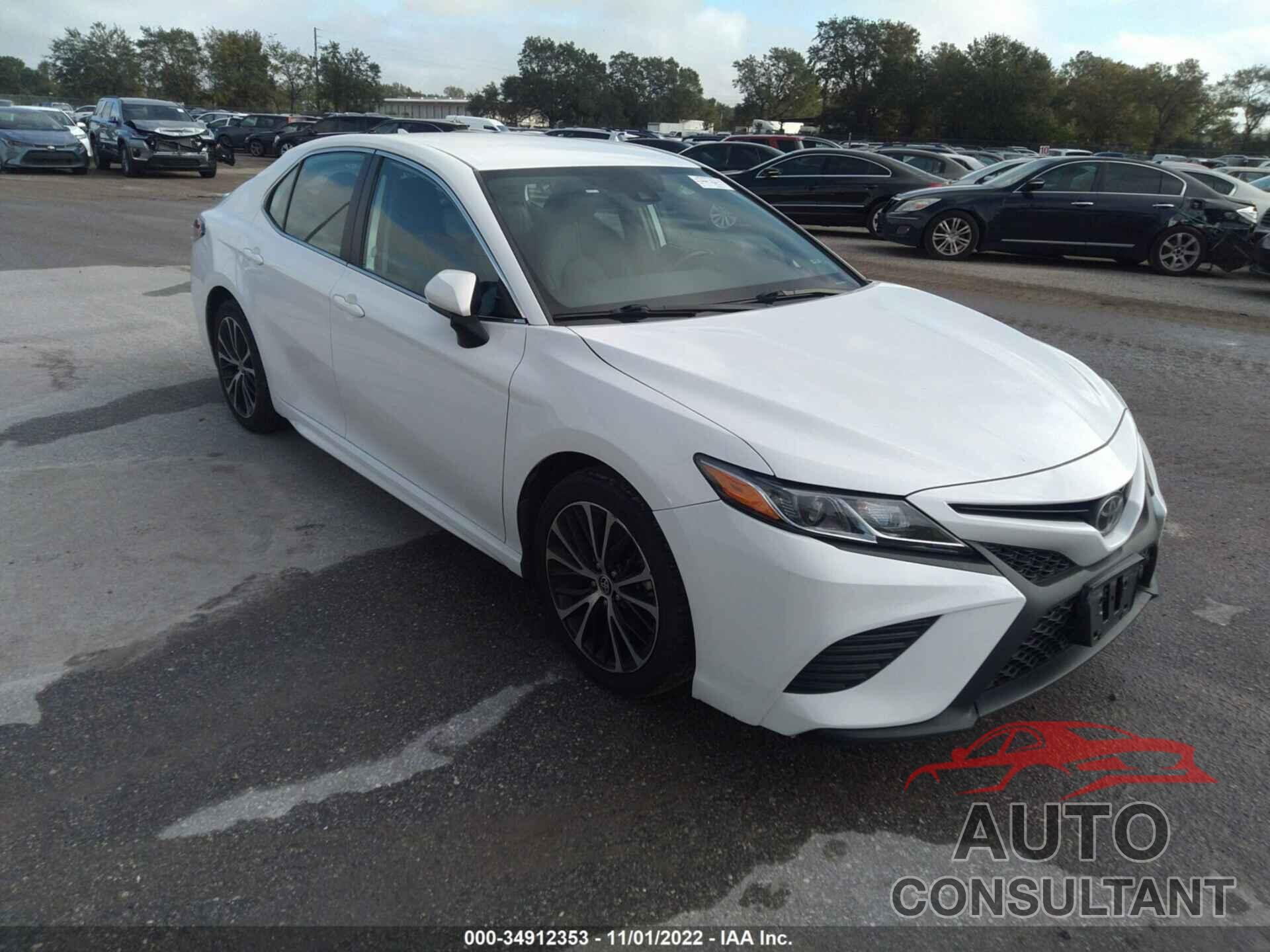 TOYOTA CAMRY 2020 - 4T1G11AK8LU361888