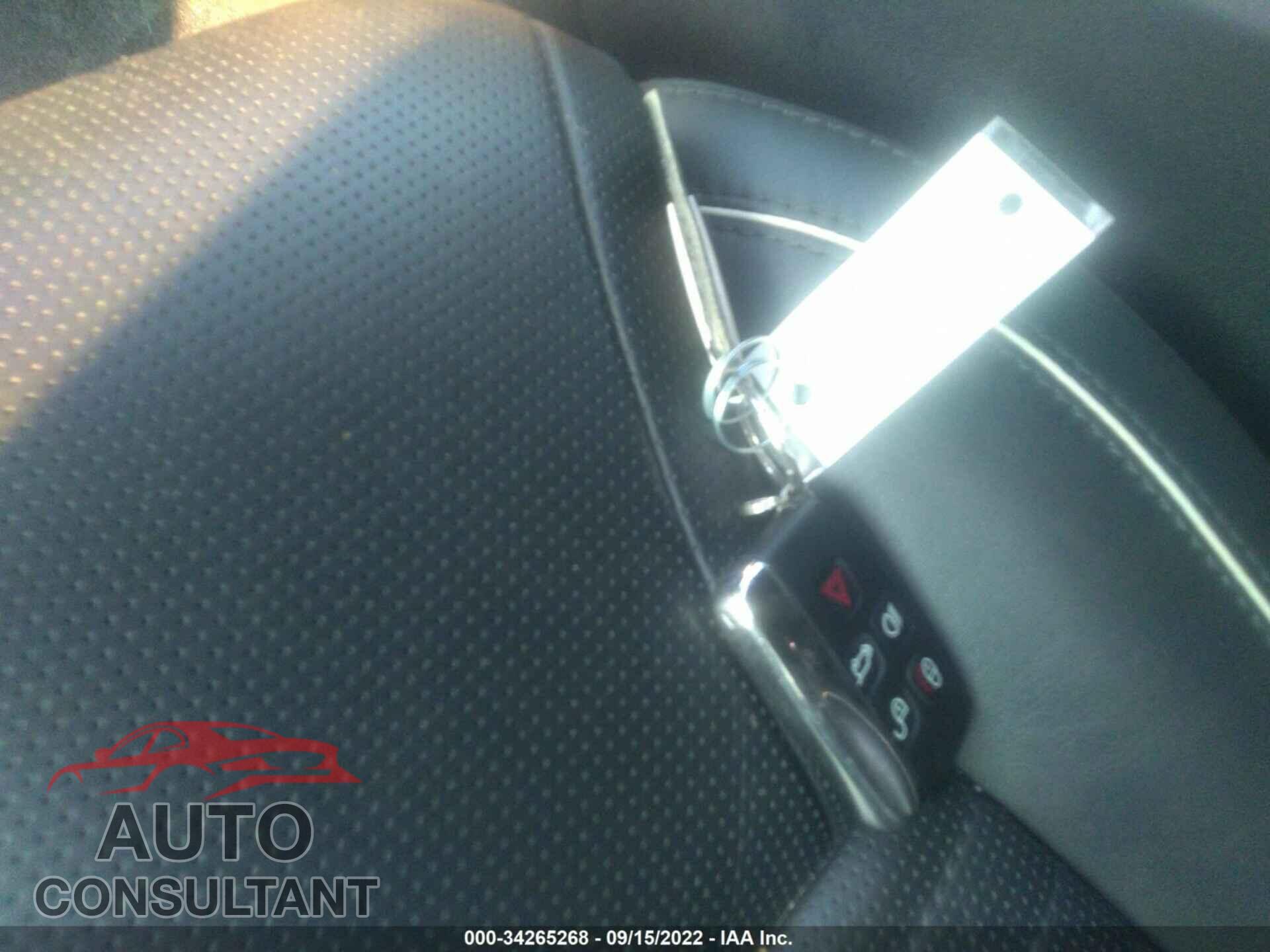 LAND ROVER DISCOVERY 2017 - SALRRBBK8HA044043