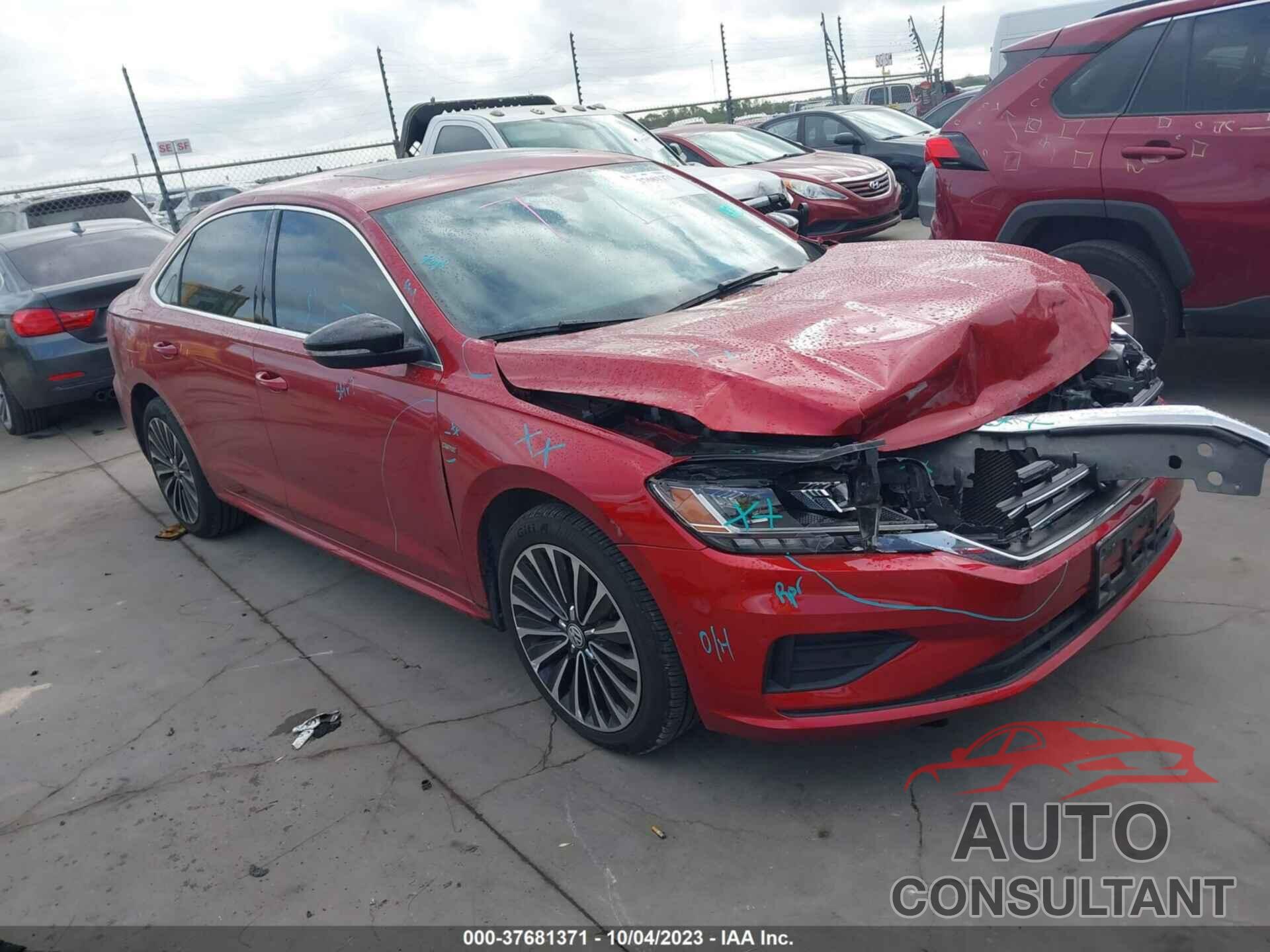 VOLKSWAGEN PASSAT 2022 - 1VWBA7A31NC009669