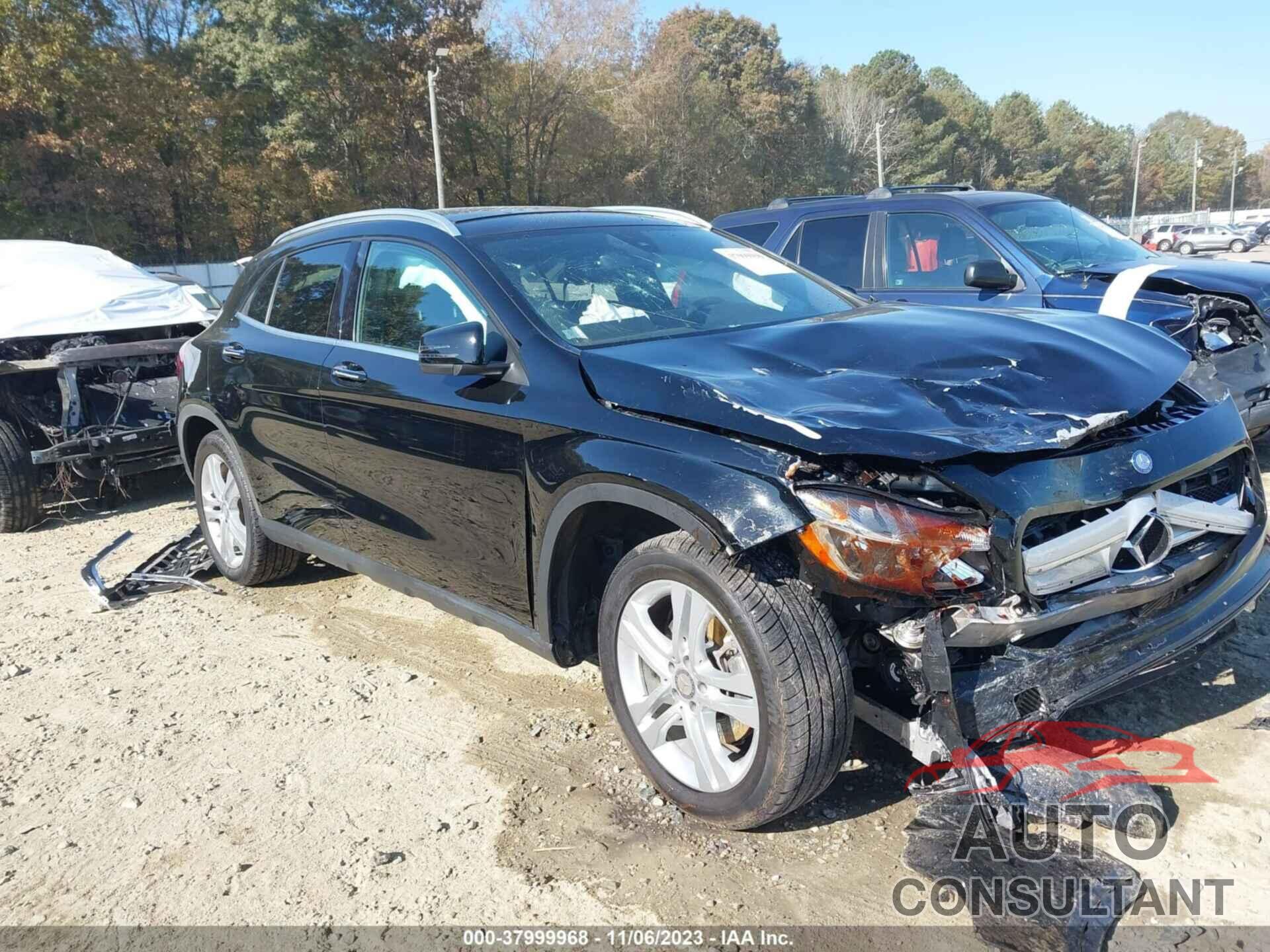 MERCEDES-BENZ GLA 250 2017 - WDCTG4GB5HJ294759
